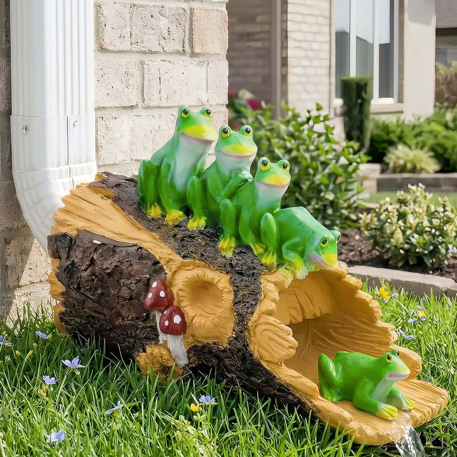 Frog Gutter Downspout Extension, Decorative Splash Block & Guard, Unique Garden Sculpture, Outdoor Statues, Rain Gutter Downspout Extender, Durable Outdoor Decor, Fits 3"x4" Spouts