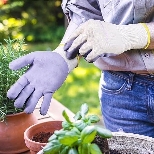 Miniatura 6 de HANDLANDY Guantes de jardinería para mujer, 3 pares de guantes de trabajo transpirables con revestimiento de nitrilo, el mejor regalo para mujeres