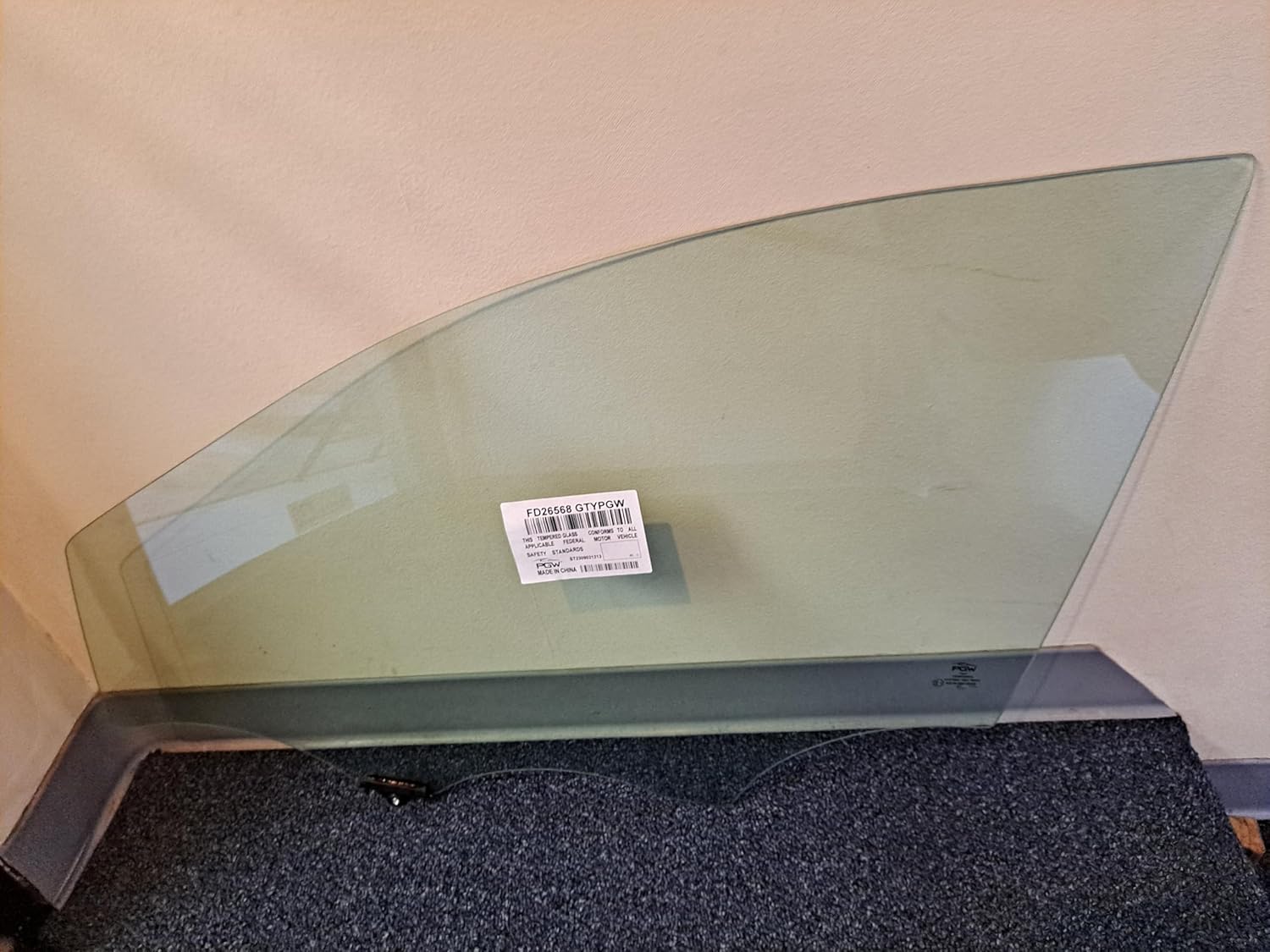 Driver Side Left Front Door Window Glass Compatible with Kia Sorento 2016-2020 Models