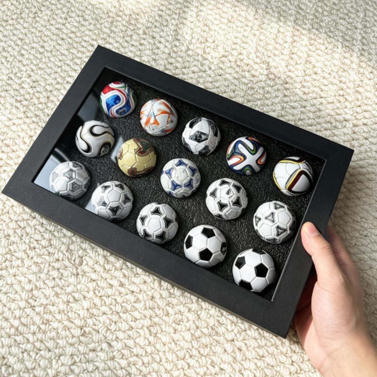 Genérico Colección de Mini Balones de Fútbol, ​​Colección de Balones de Fútbol Artesanales 1970-2026, Figuras, Réplicas de Torneos Coleccionables, Regalo Ideal para Aficionados al Fútbol