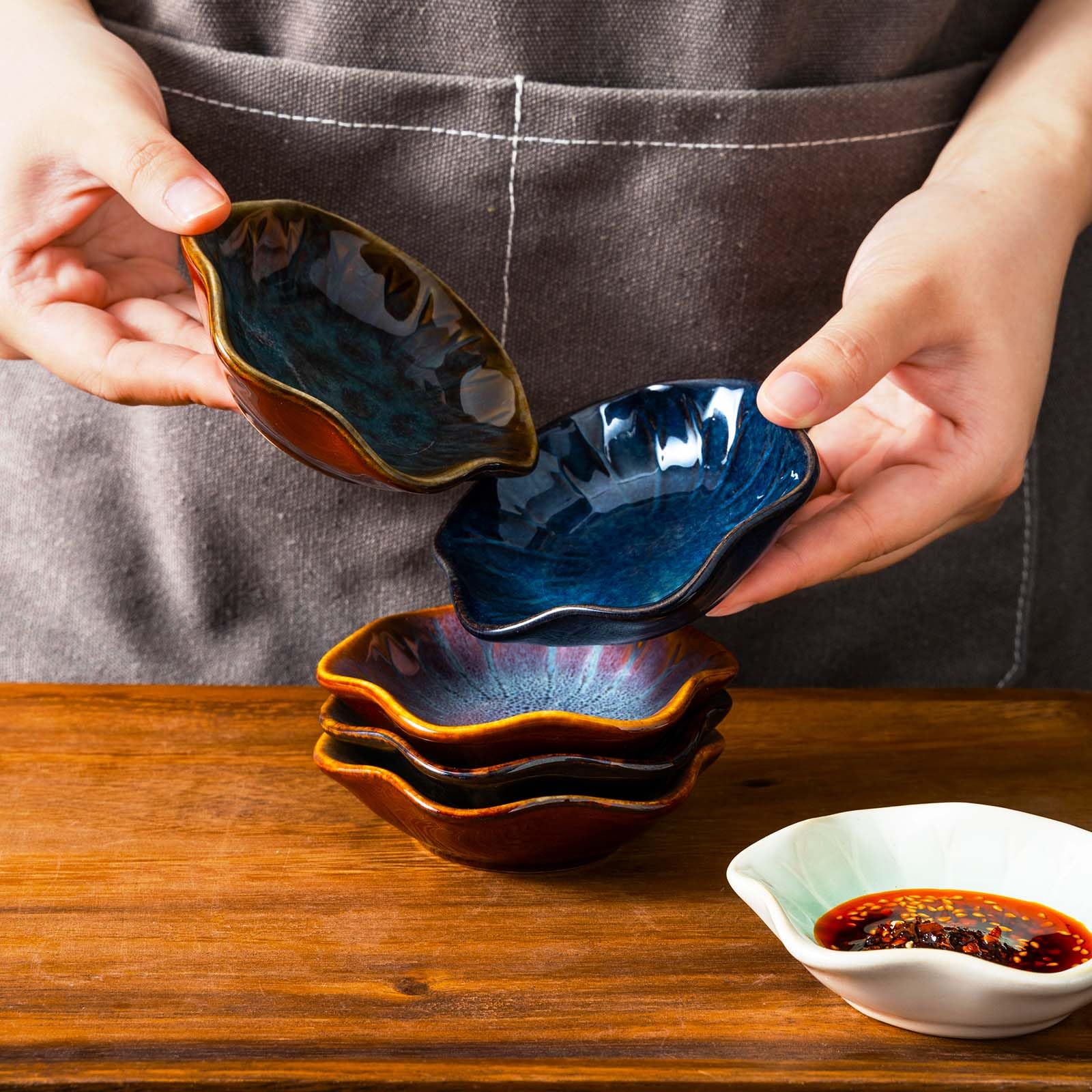 Zhonleemy Ceramic Sauce Bowls Set of 4, Small Dipping Dishes for Soy Sauce Sushi Appetizers Durable Condiment Bowls, Assorted Colors
