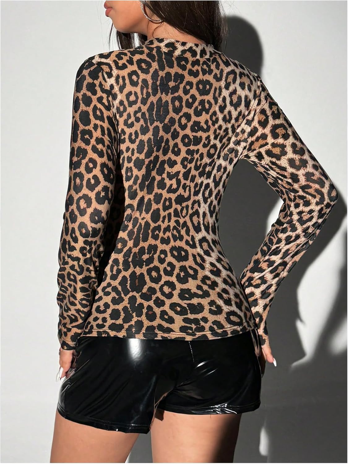 GORGLITTER Women's Cheetah Print Top Leopard Long Sleeve Y2k T Shirts Lace Up Chain Going Out Tops - Image 3