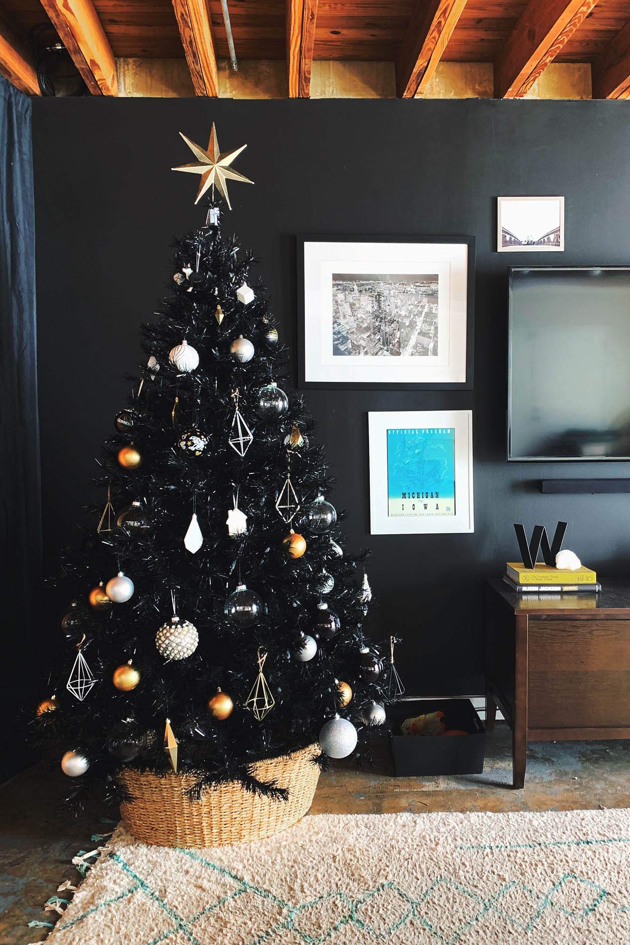 Perfect Holiday Tree, Polyvinyl Chloride, Black, 4'