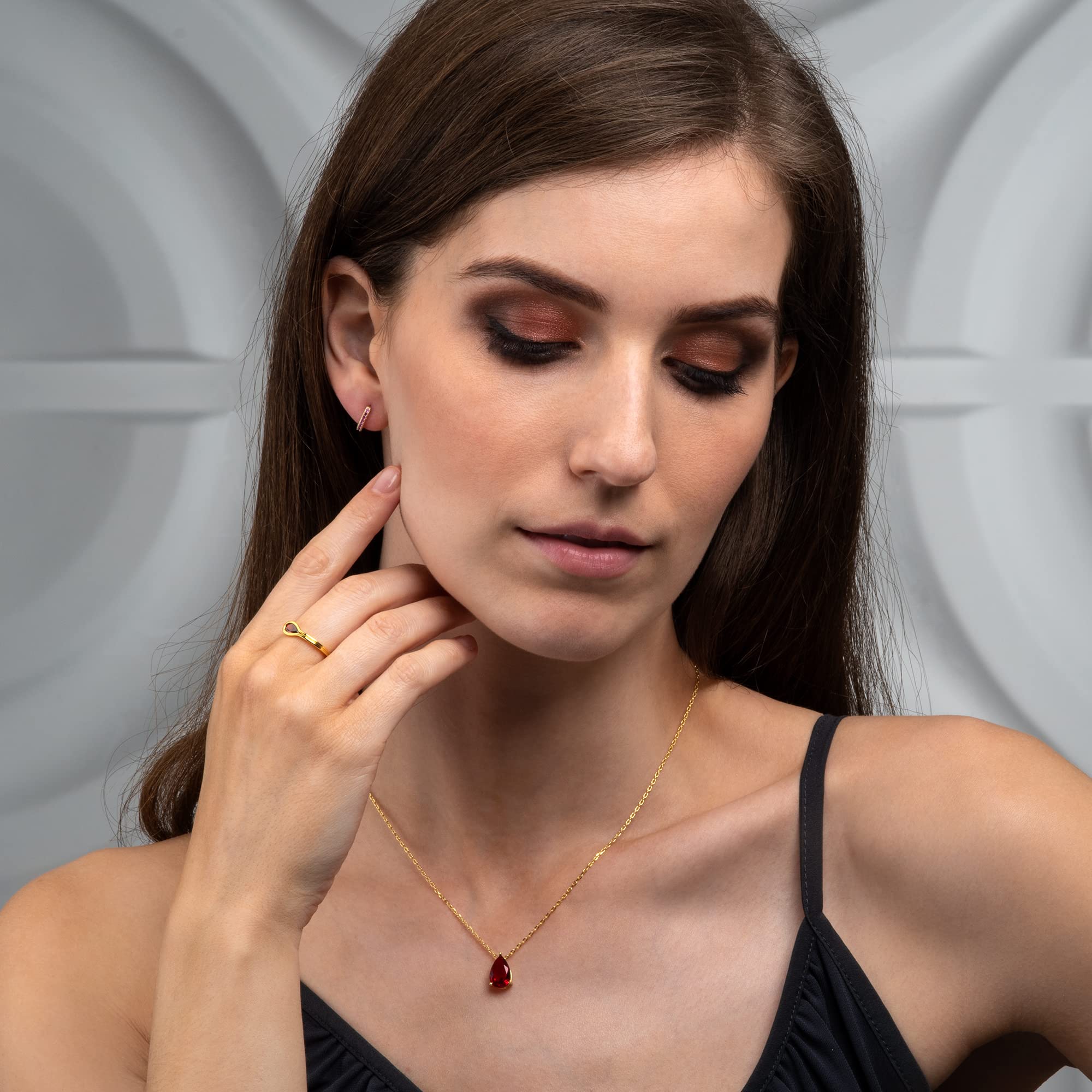 namana Collana con Ciondolo in Argento o Oro per Donna e Ragazza, Graziosa Collana Donna in Argento Sterling 925 con Zirconi Colorati o Bianchi a Forma di Pera