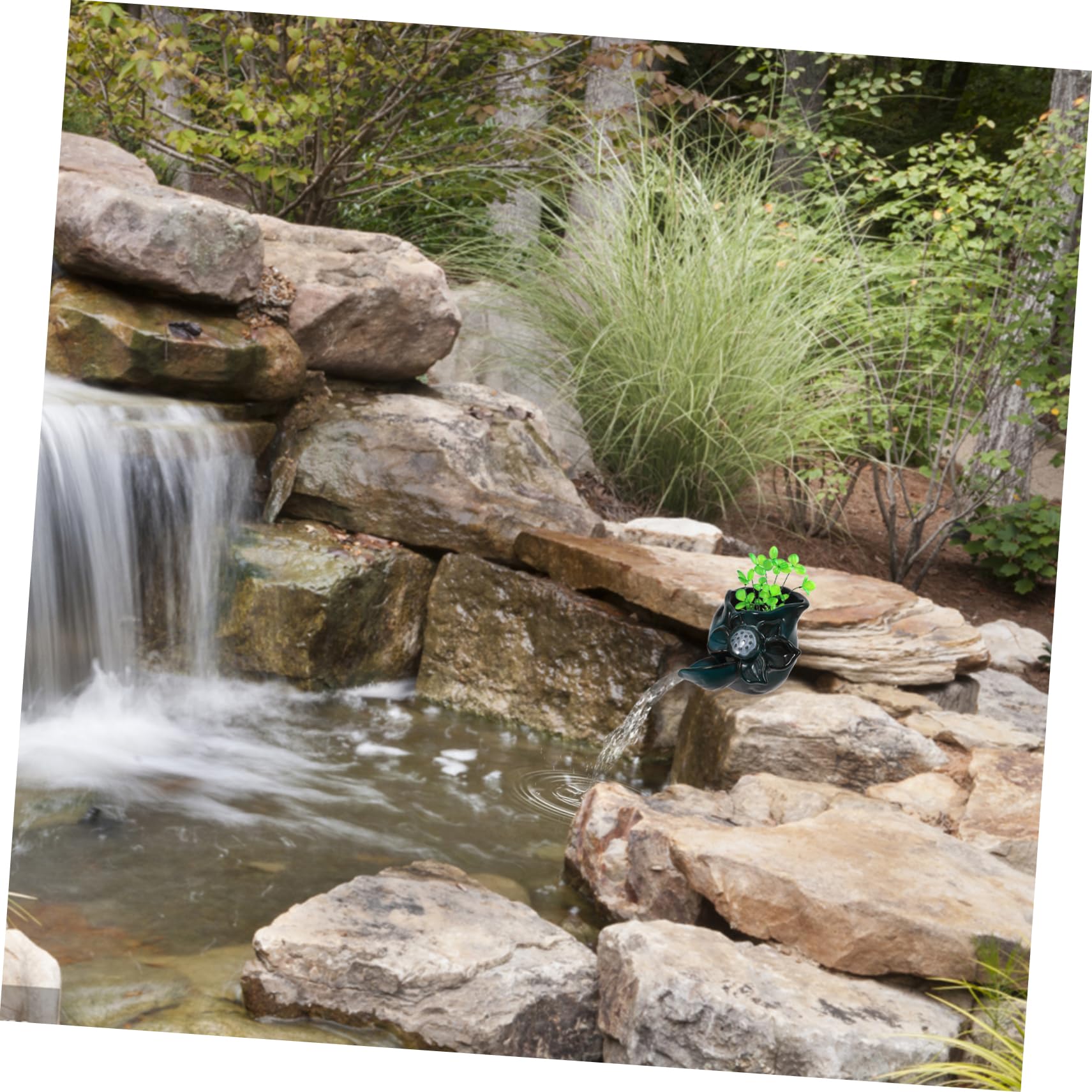 BESTonZON Cracheur d'eau en Céramique pour Fontaine de Jardin, Décoration Élégante pour Étang et Cascade, Adapté pour Balcon et Cour, Utilisation Multifonctionnelle