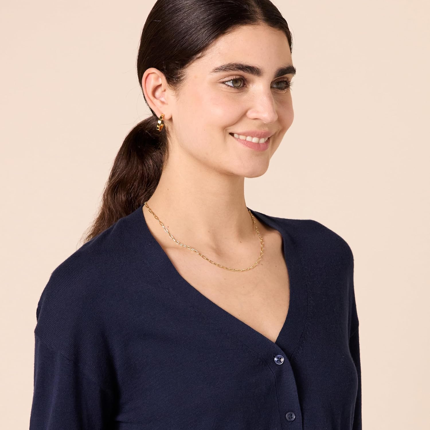 Amazon Essentials Womens V-Neck Lightweight Cropped Relaxed-Fit Cardigan Sweater - Image 4