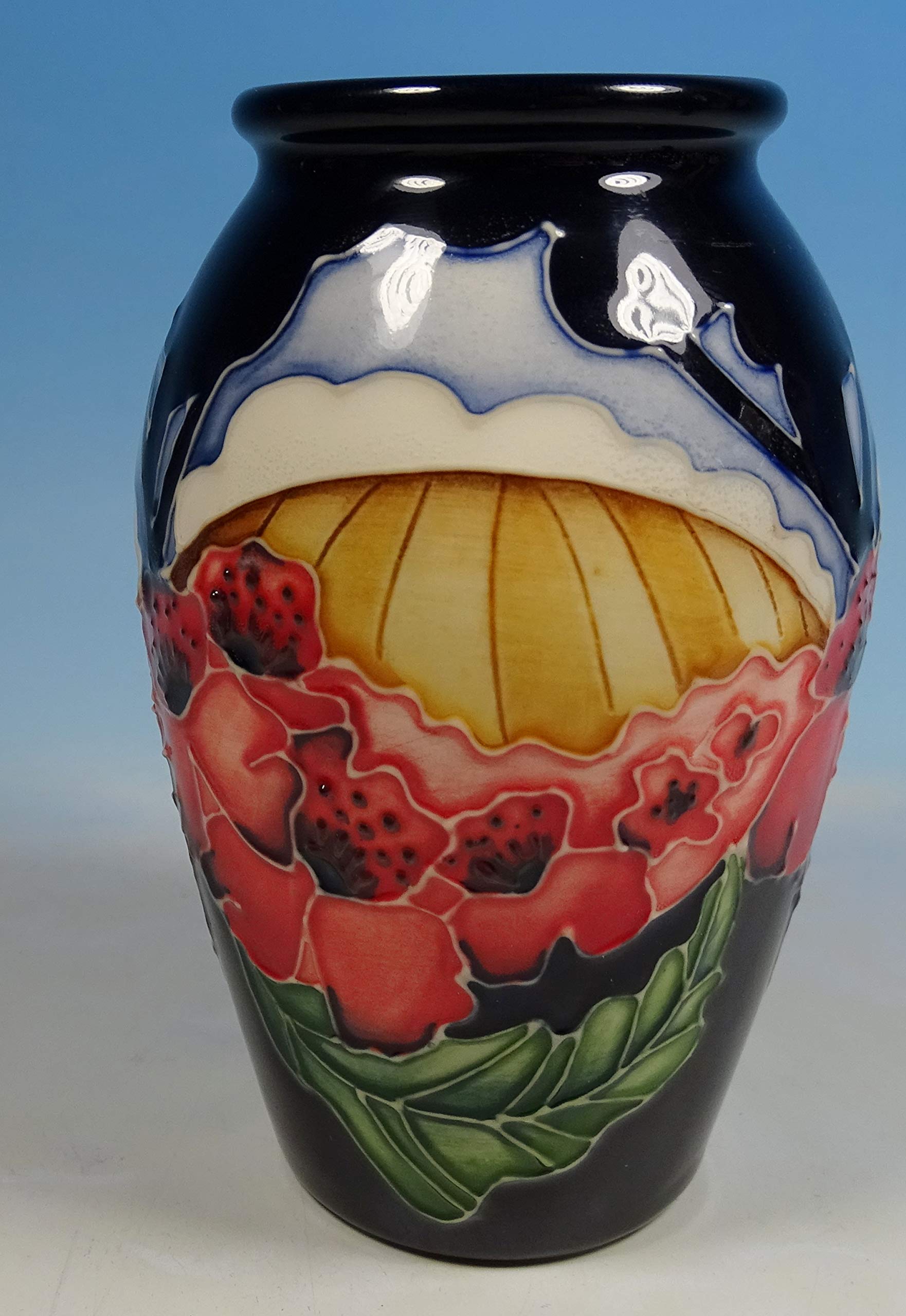 Moorcroft Forever England Poppy WW1 Remembrance 393/4 Vase 1st RRP