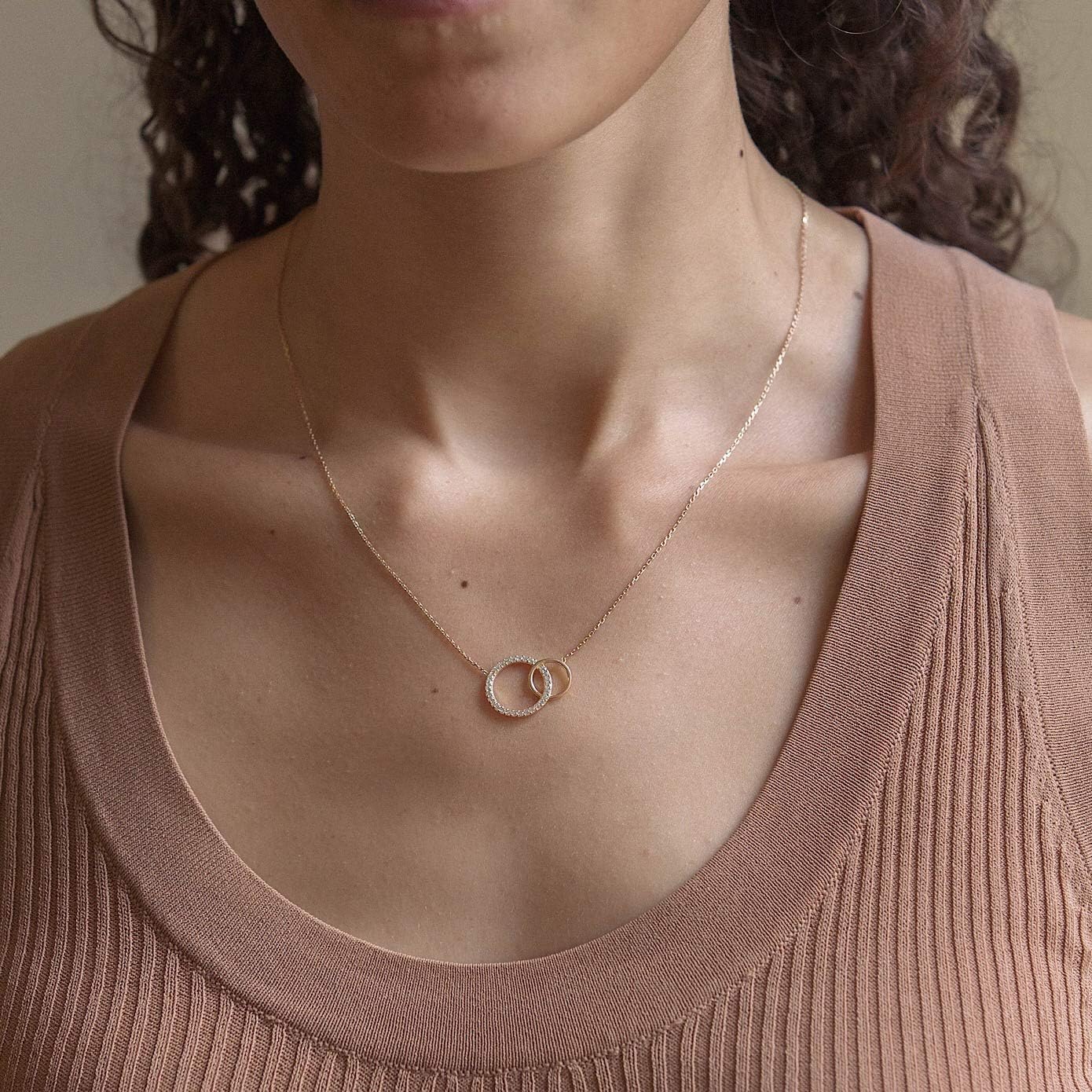 A+O Gifts for Mom, Mother Daughter Gift - Interlocking Circle Necklace OR Bracelet