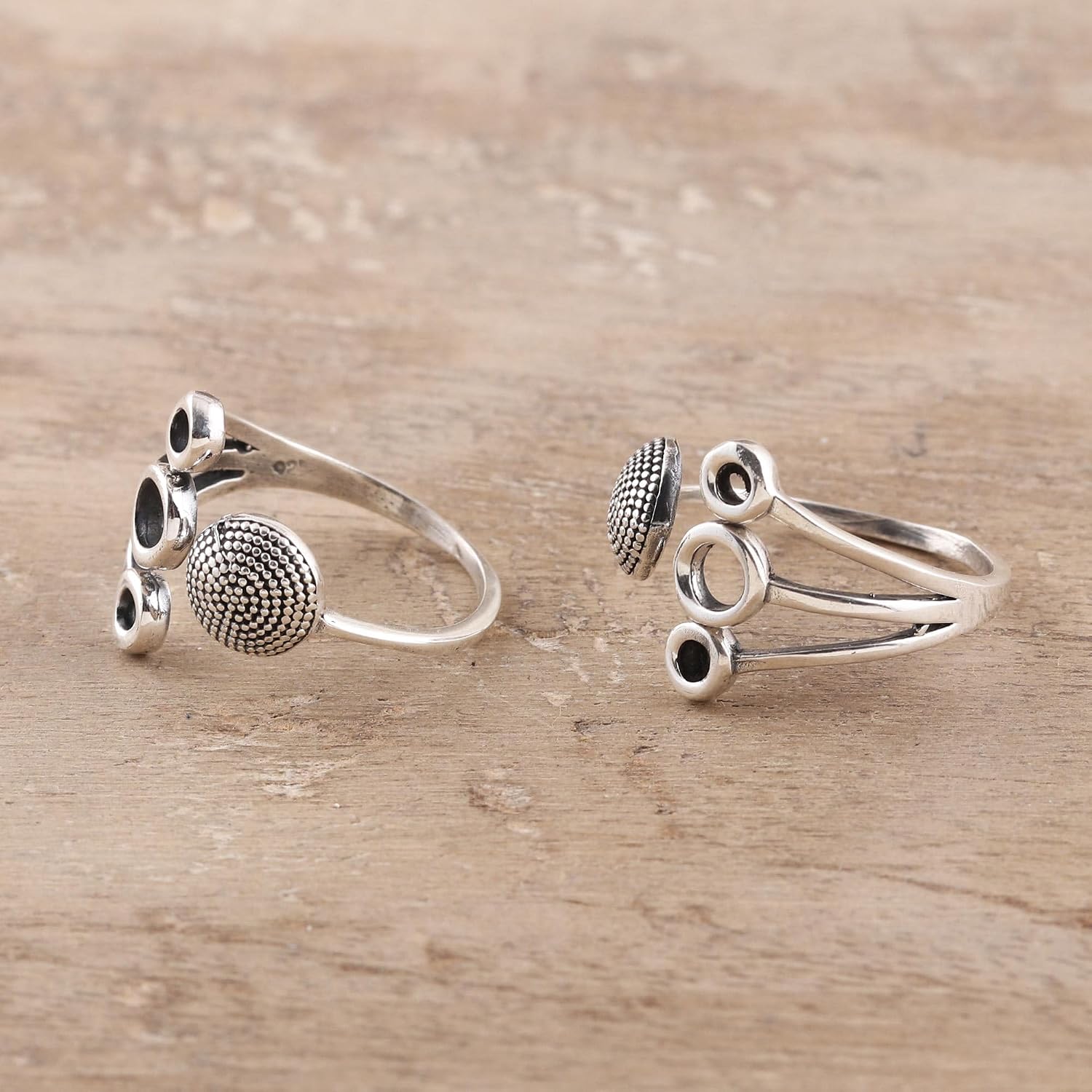 NOVICA Artisan Handmade Sterling Silver Toe Rings Circle Pattern from India Pair No Stone Wrap [band Width 1 mm W Ring Front Dimensions (2) 0.1 in H x 0.3 in Diam.] ' Gleaming Fireworks' Pair