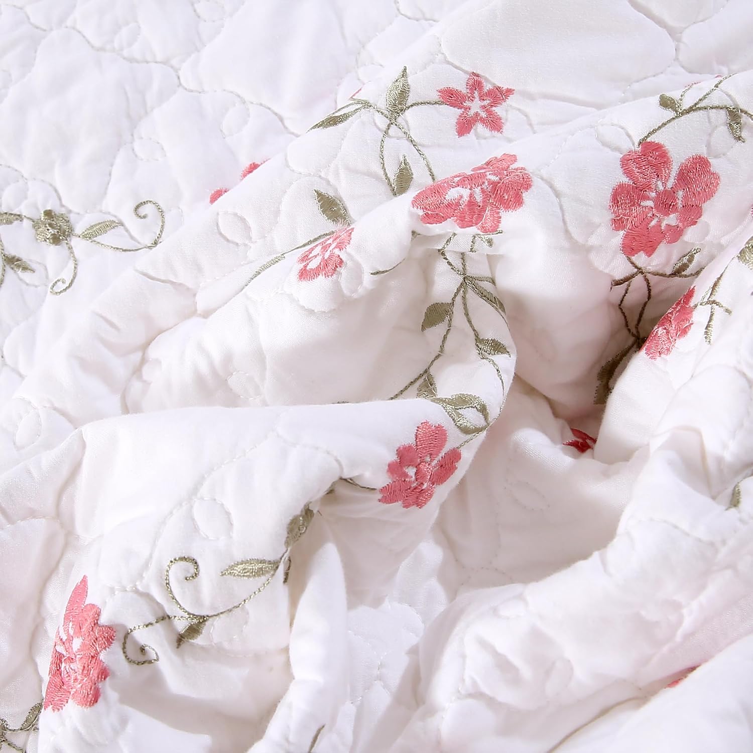 Quilt Set Circular Floral 3D Embroidery Pattern 3 PCS 100% Cotton Reversible Quilted Embroidered Decorative Bedspreads Coverlet Set, Lightweight &Soft King Size White Bedding Coverlet for All Season - Image 3