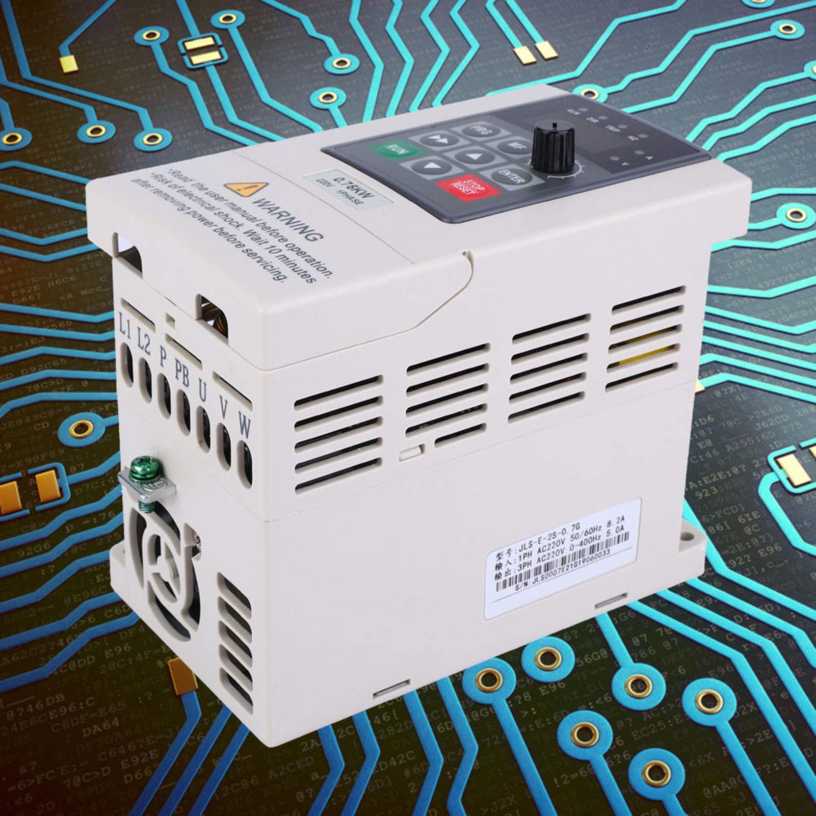 Oumefar 220 V 0 , 75 kW VFD Wechselrichter mit variabler Frequenz 1 Phasen Eingang 3 Phasen Ausgangs Drehzahlregelungswechselrichter für Produktionsmaschinenlüfterpumpen
