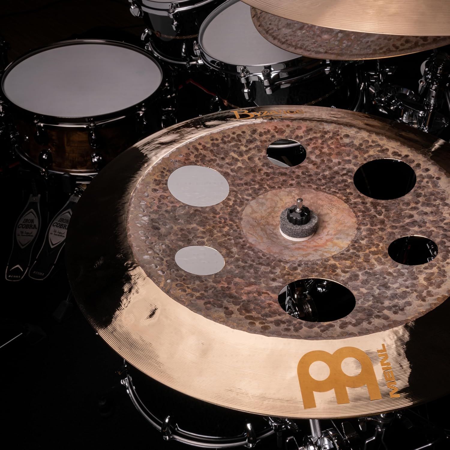 Meinl Cymbals Byzance 18" Dual Trash China with Holes — Made in Turkey — Hand Hammered B20 Bronze, 2-Year Warranty (B18DUTRCH)