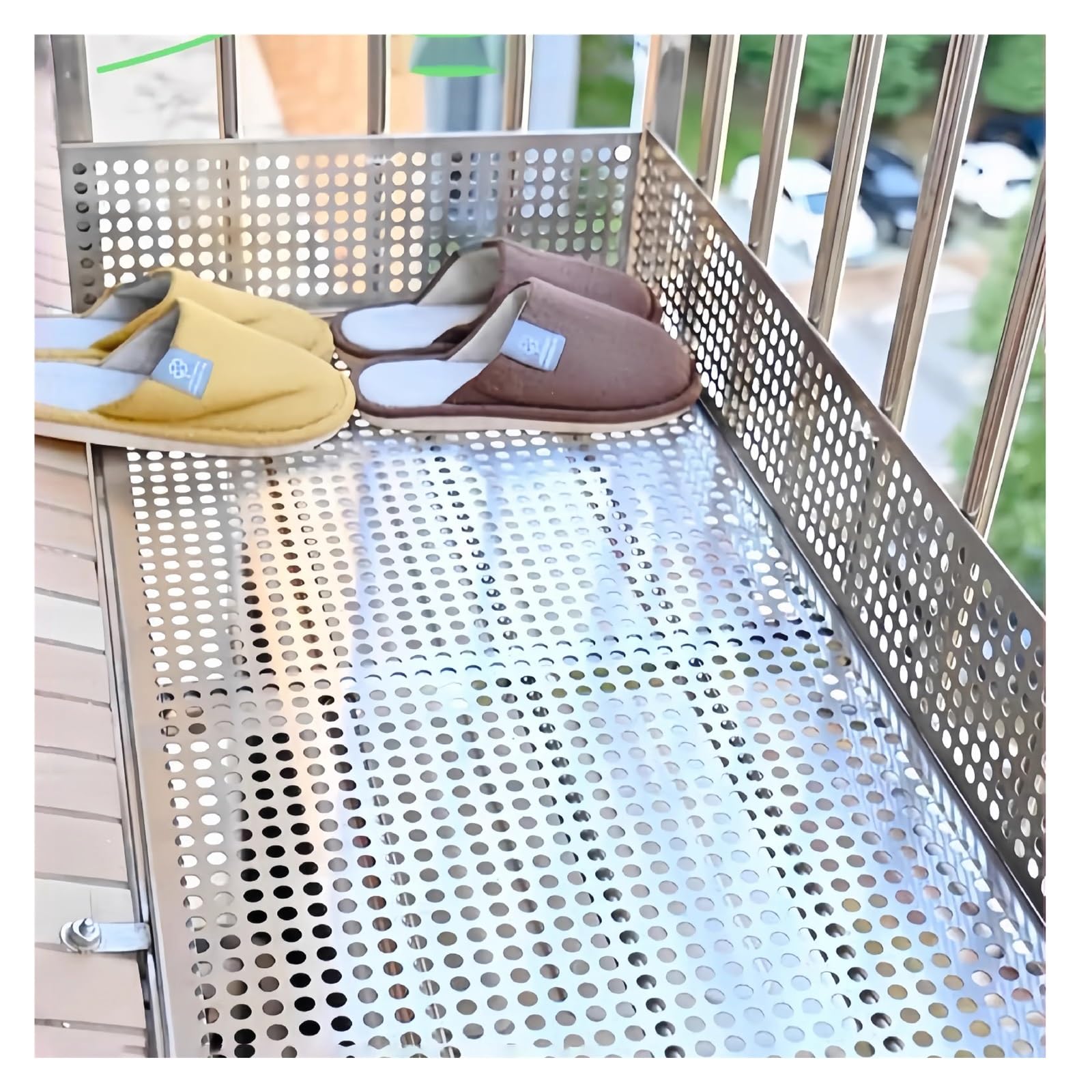 Plaques en acier inox de balcon pour sécuriser l'espace de jeux des enfants