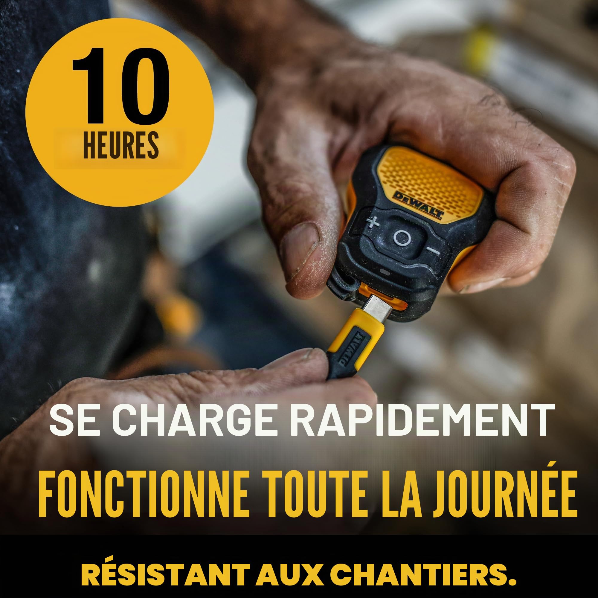 DEWALT Enceinte Bluetooth Portable (Version Mise à Jour), Haut-Parleur Portable sans Fil à Clipser Jobsite Pro résistant à l'eau, Microphone intégré pour Musique/appels Mains Libres, Haut-Parleur