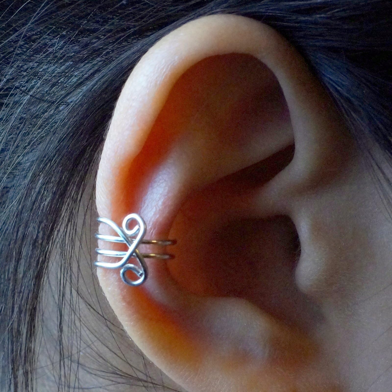 58) Ear Cuff; Non Pierced Cross Line Simple Ear Cuff