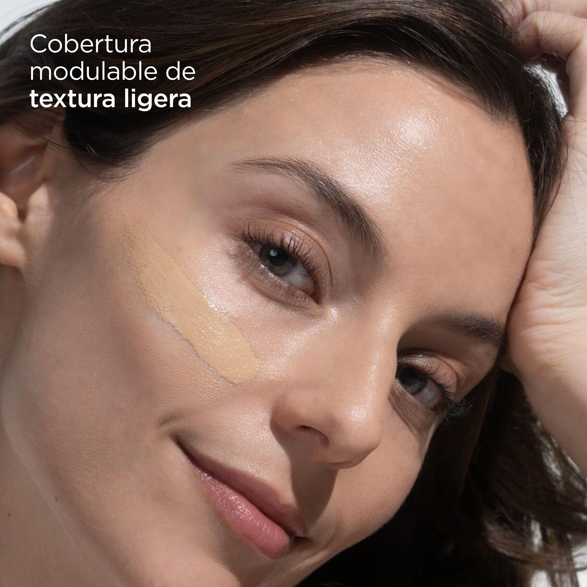 ISDIN Coverage SPF 50, Base de maquillaje con muy alta protección solar, acabado natural, acción antiedad, reduce arrugas y líneas de expresión - 30ml