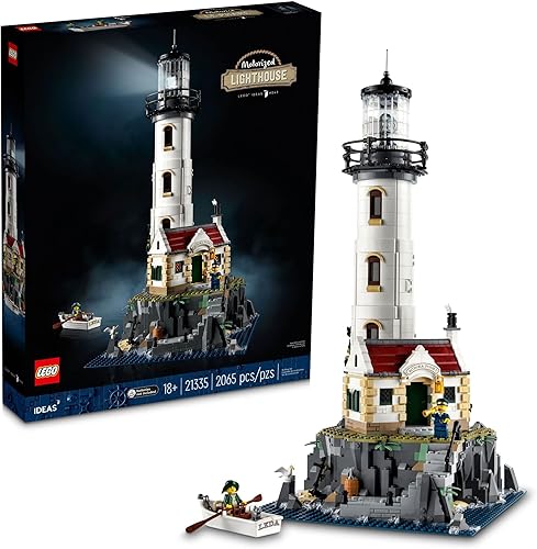 LEGO Ideas Motorized Lighthouse 21335 - Kit de construcción para adultos, completo con luces giratorias, pintoresca cabaña y una cueva misteriosa,