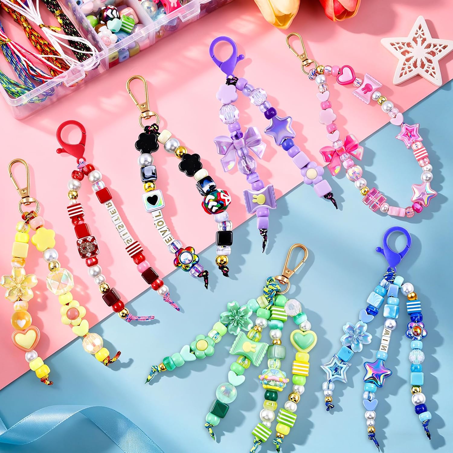 TOHONGADON 1227 PCS Beaded Keychain Making Kit for Women, DIY Bag Charm Kits, with Assorted Acrylic Star Heart Flower Letter Beads, Colorful Bead Keychain Kit