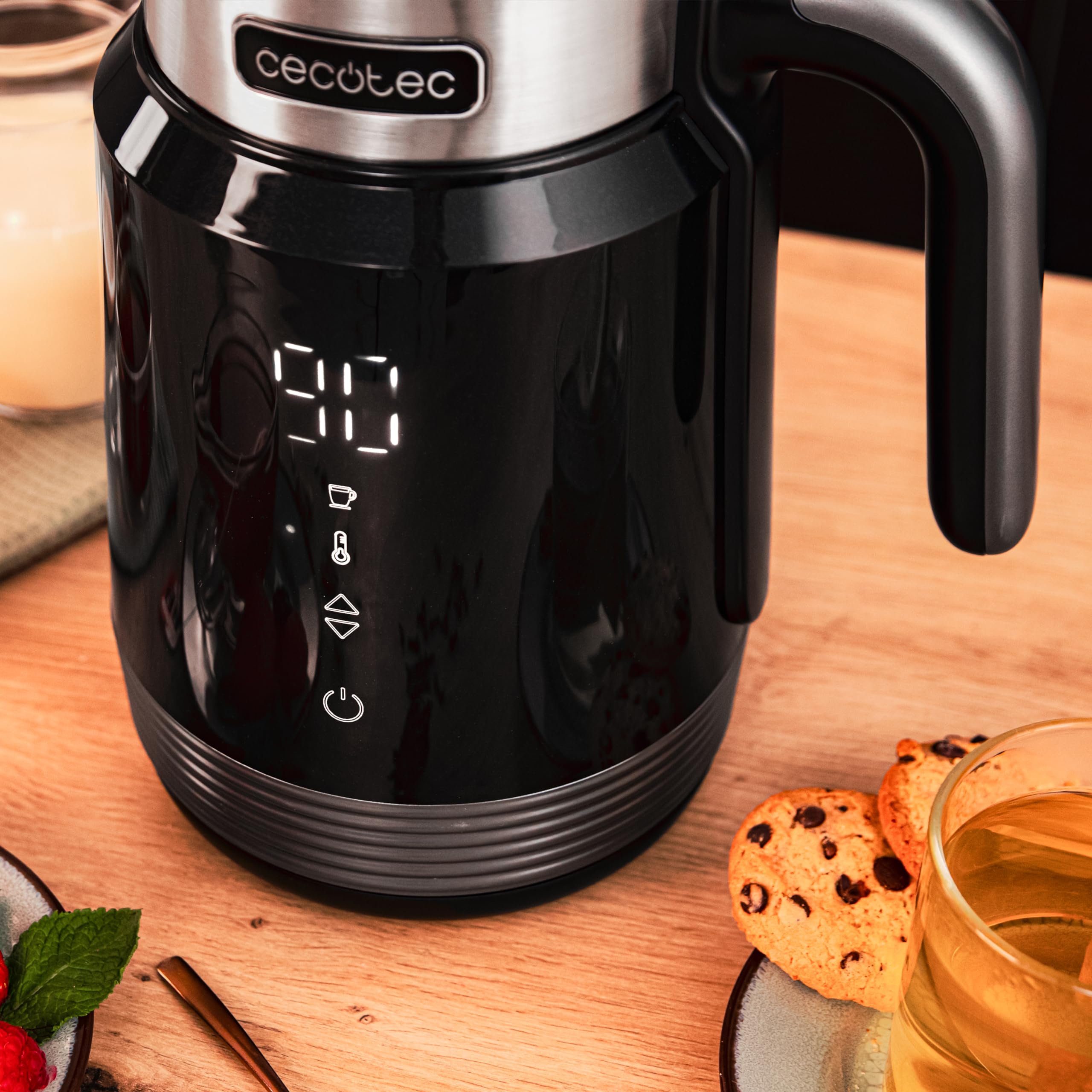Cecotec Hervidor De Agua de 1,7L Eléctrico ThermoSense 600 Touch Black. 2200W, Libre De BPA, Acero Inoxidable y Plástico de máxima Calidad, Luz led y Luz de Funcionamiento, Base de 360º