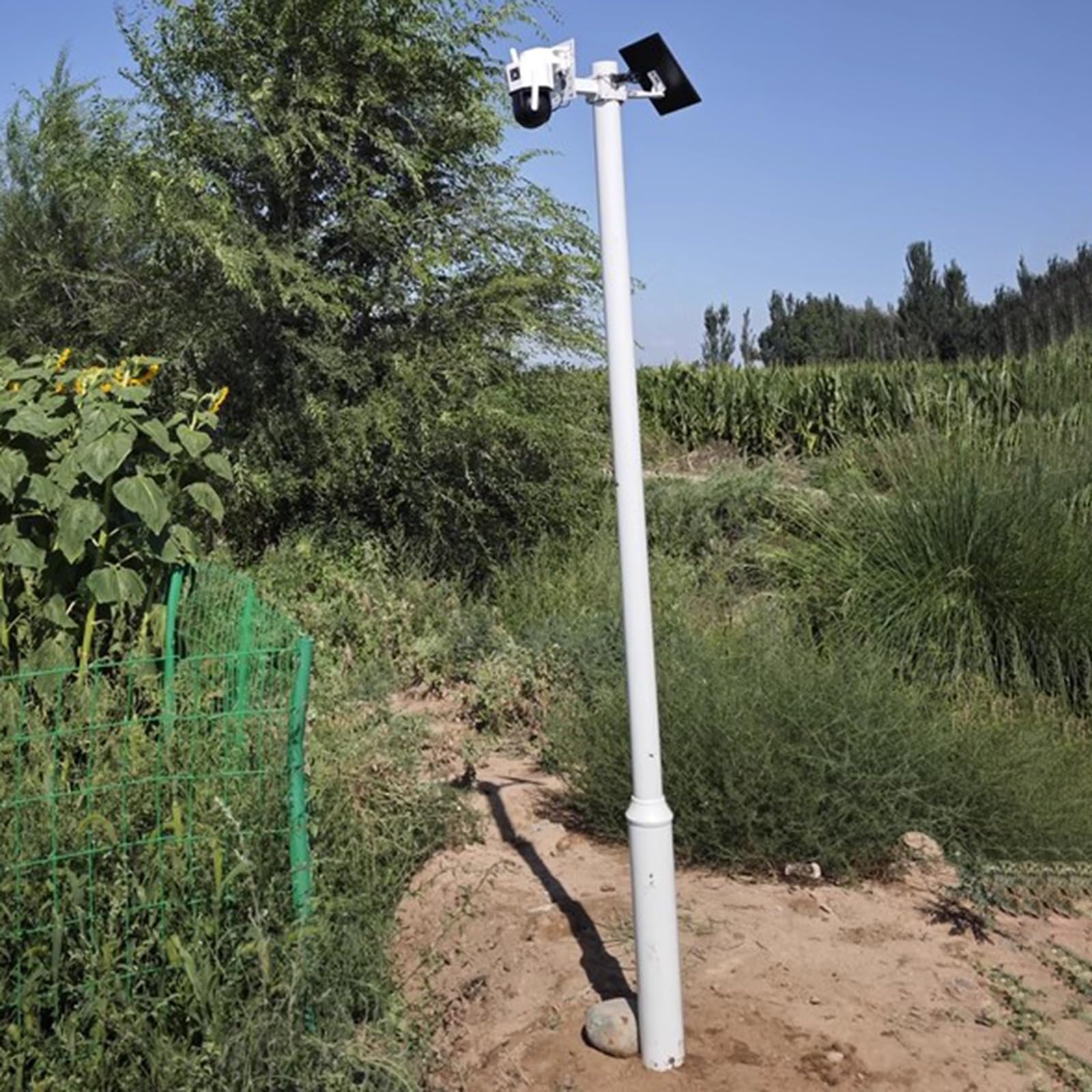 Poteau pour caméra de sécurité 450cm avec bras de fixation et paratonnerre pour extérieur