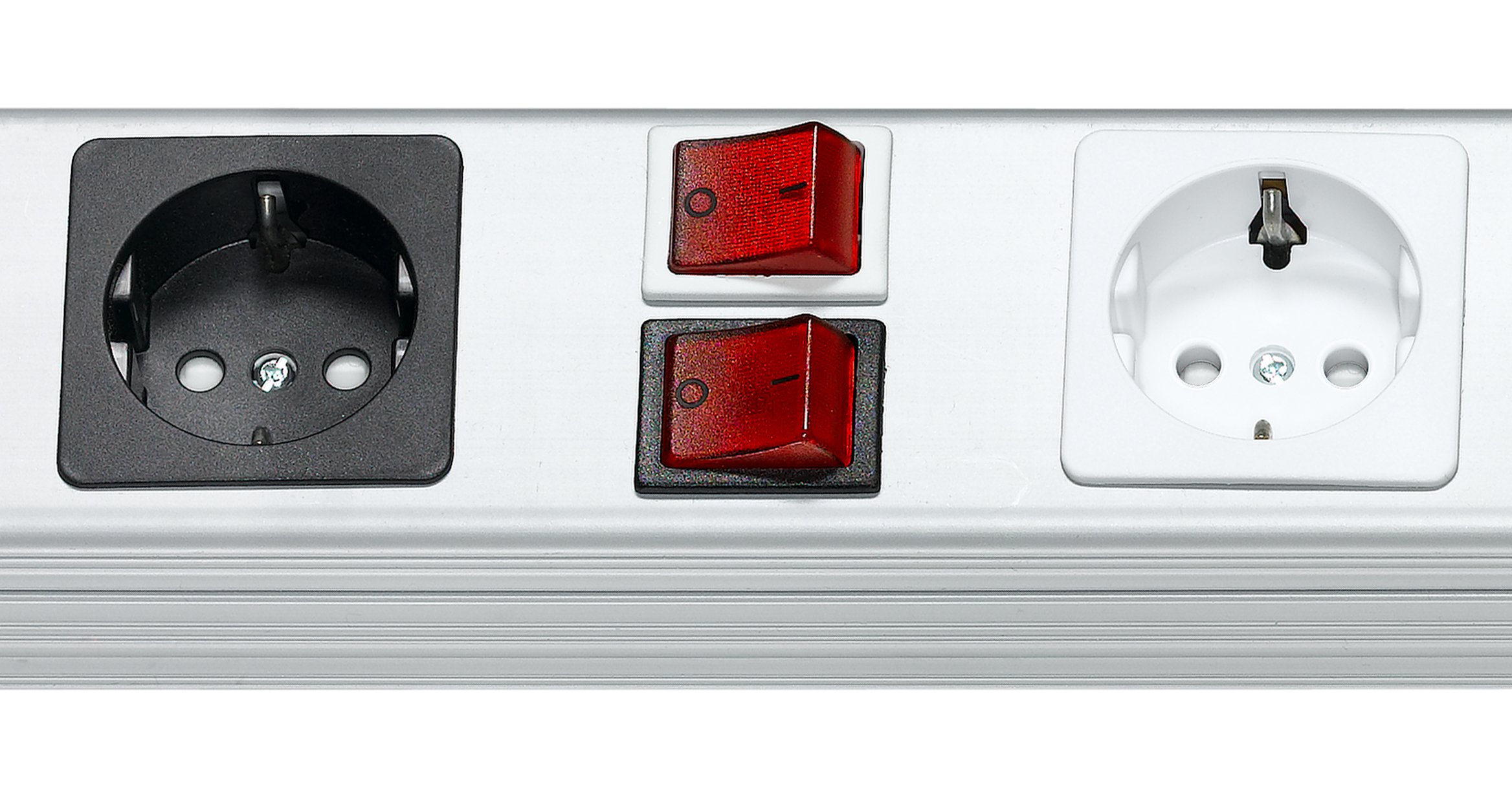 Kopp Powerversal 227620016 - Presa multipla con 2 prese slave e 4 azionate a 2 gruppi, protezione da sovratensione Safetronic