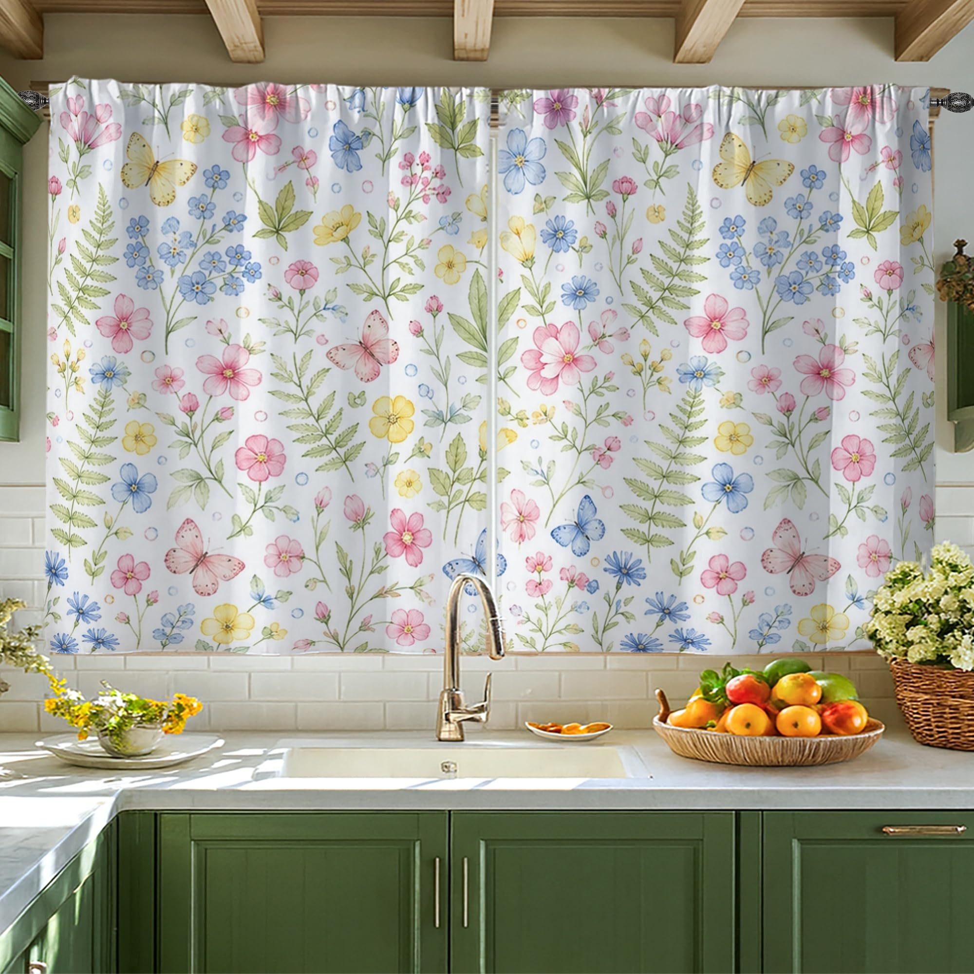 Rideaux de cuisine papillon parfaits pour la petite fenêtre d'un camping-car