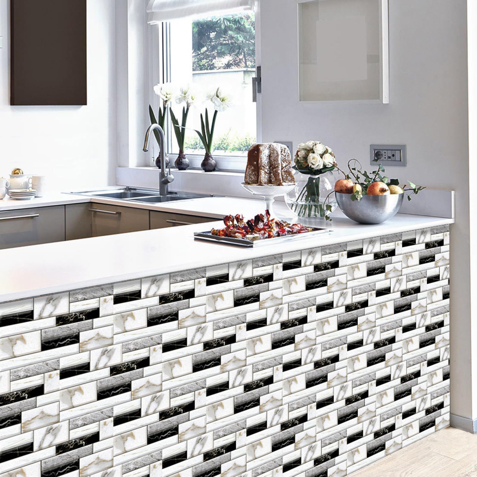 Adesivi per Piastrelle Effetto Marmo Bianco e Nero, autoadesivi, in PVC, Resistenti, Rimovibili, per Bagno, Pavimento, Cucina, Parete, Impermeabili, antiolio, 15x30 cm/30 Pezzi