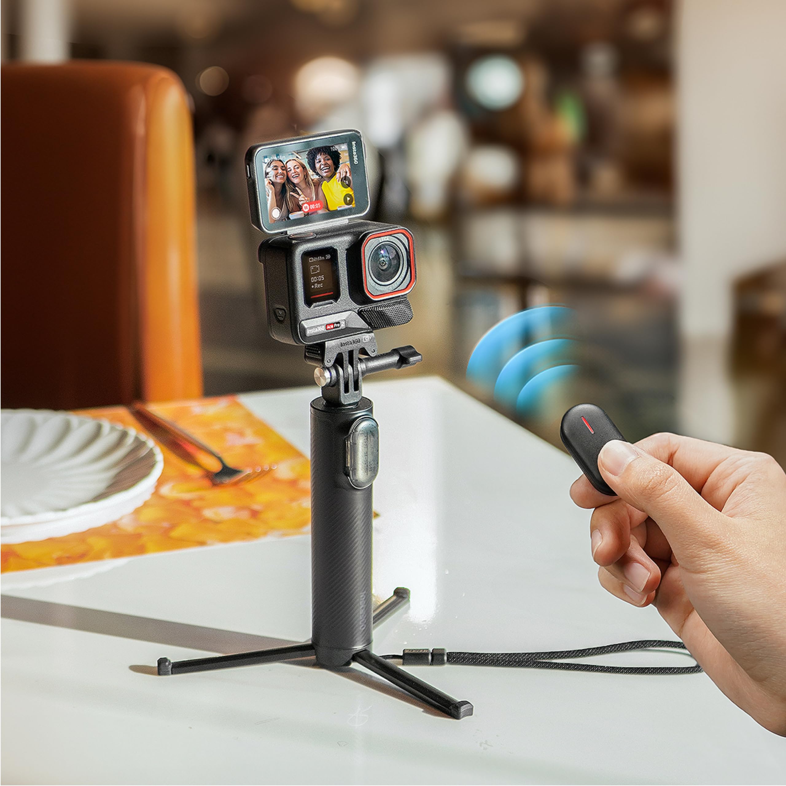 Insta360 三脚付きミニ自撮り棒 2.0 Amazon | 三脚付きミニ自撮り棒 2.0 リモコンキット | Insta360 | 自撮り棒