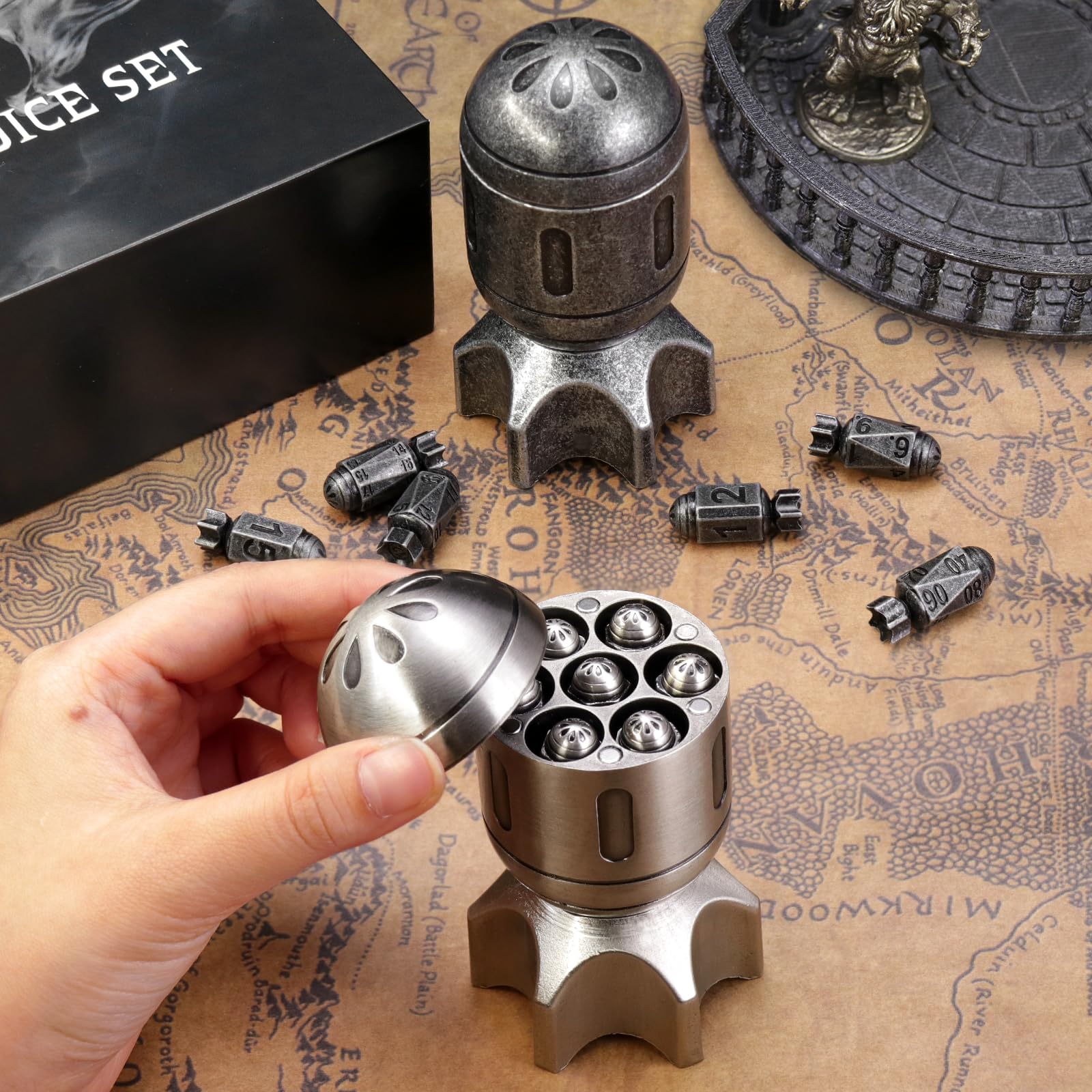 FONVGOGO DND dobbelstenen set beweegbare drakenoog hars dungeons en dragons dobbelstenen, 7 stuks, polyedrische DND-dobbelstenen, speeldobbelstenen met geschenkdoos, DND dobbelstenen set (drakenoog