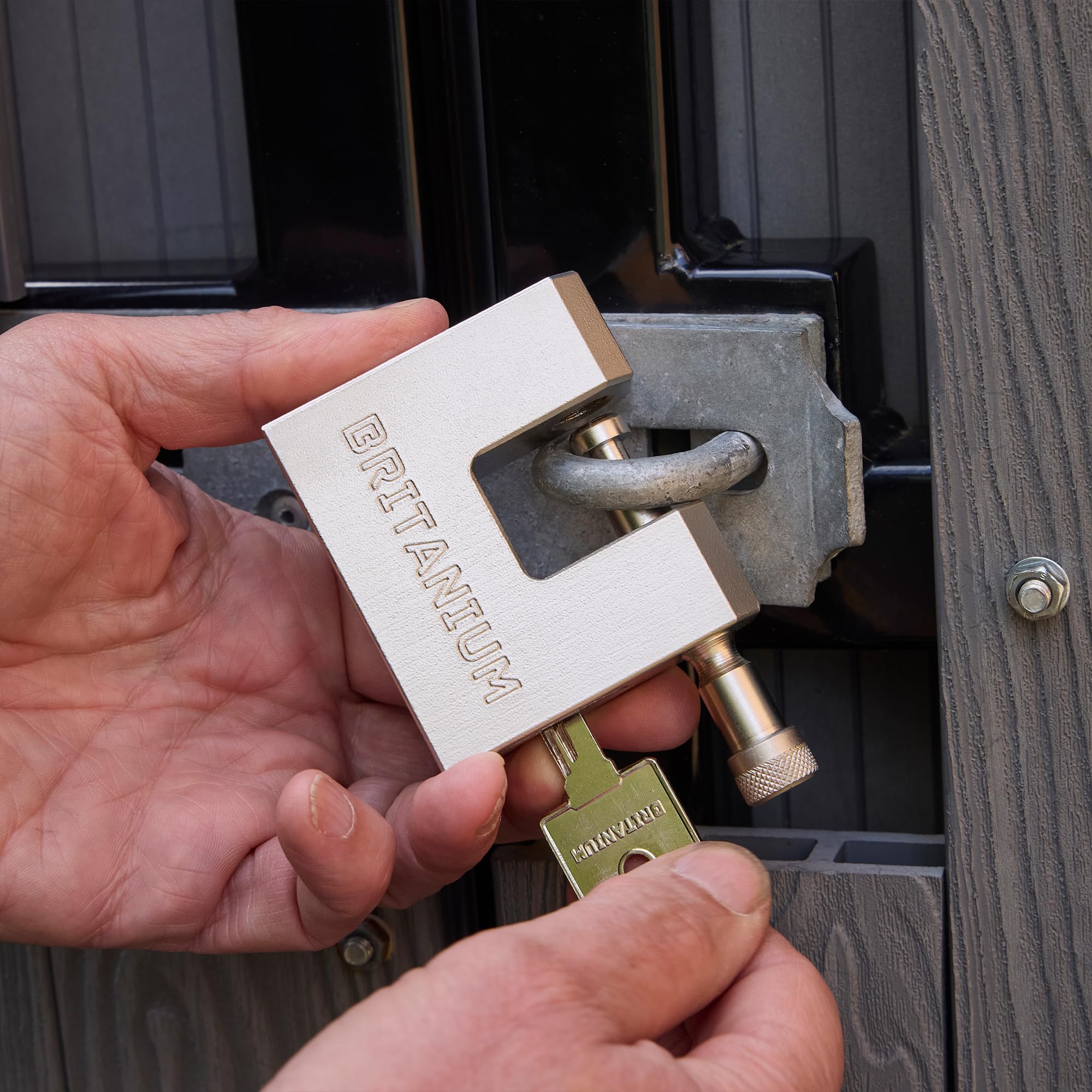 BRX74 Candado de seguridad para contenedores con 5 llaves: arco resistente a cortes de 12 mm Resistente a la intemperie | Candado seguridad exterior para contenedores, Cerca, Cobertizo