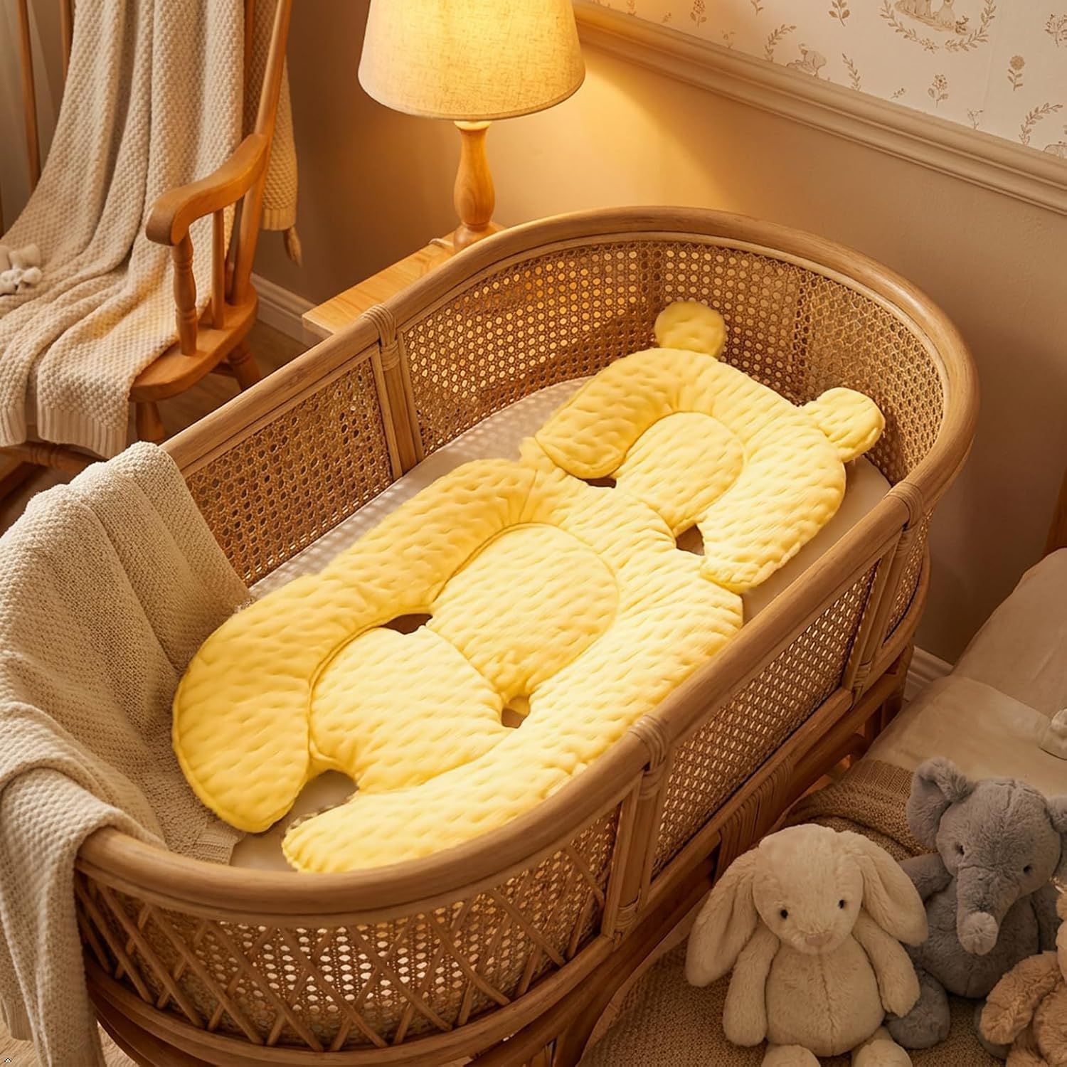 Child Carriage Pad，Universal Soft Baby Car Seat Insert Pad，Mesh Liner for Stroller ，Car Seat, High Chair, Bassinet(Randomly Gifted with a Drool Towel as a Gift for The Baby) (Yellow)