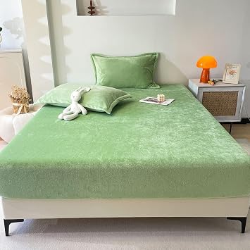 ZIQINPSQ Velvet Fitted Sheet Only, Deep Pocket Bed Sheet, King Green