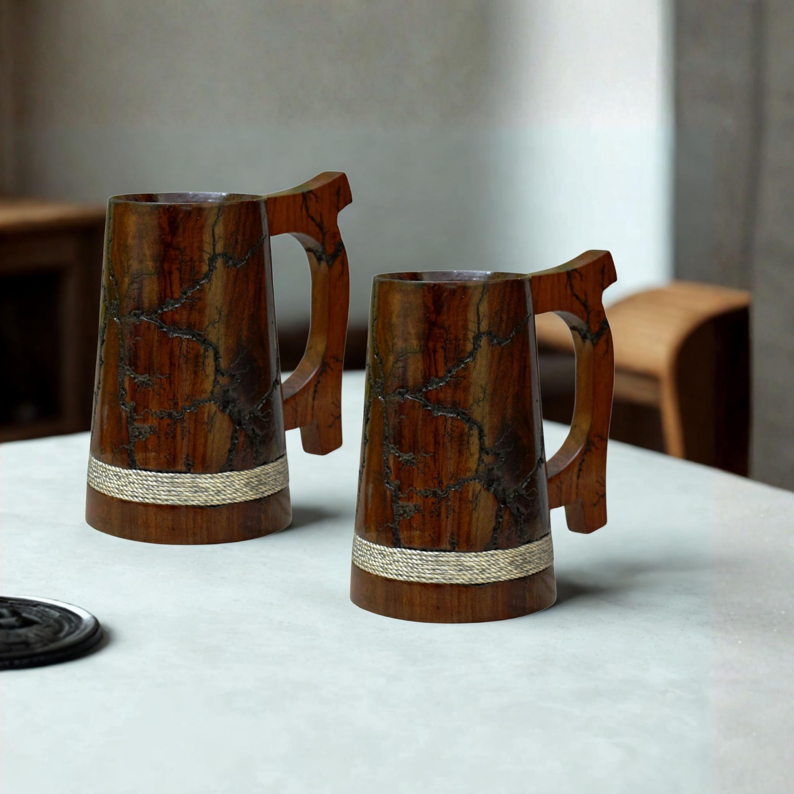 Lot de 2 tasses en bois pour bière style lichtenberg 567 g - Chope à bière en bois dur naturel - Cadeau de mariage et d'anniversaire pour lui