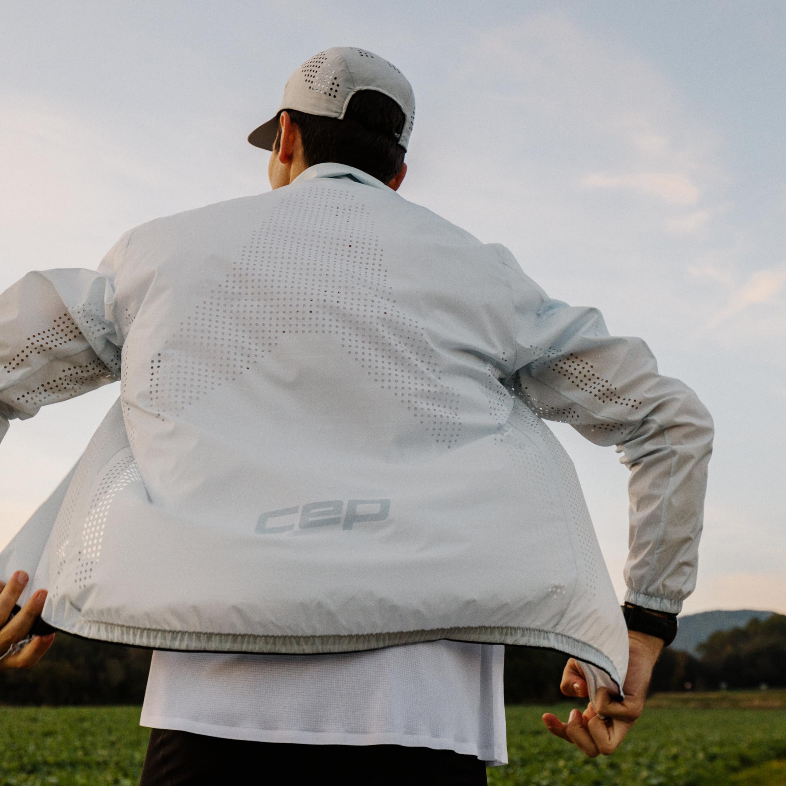 CEP Pro Run Ultralight Running Cap – Leichte Lauf Cap & Laufkappe für Herren & Damen – Atmungsaktive Sportkappe zum Laufen mit flexiblem Schirm, verstellbarem Sitz & schnelltrocknend