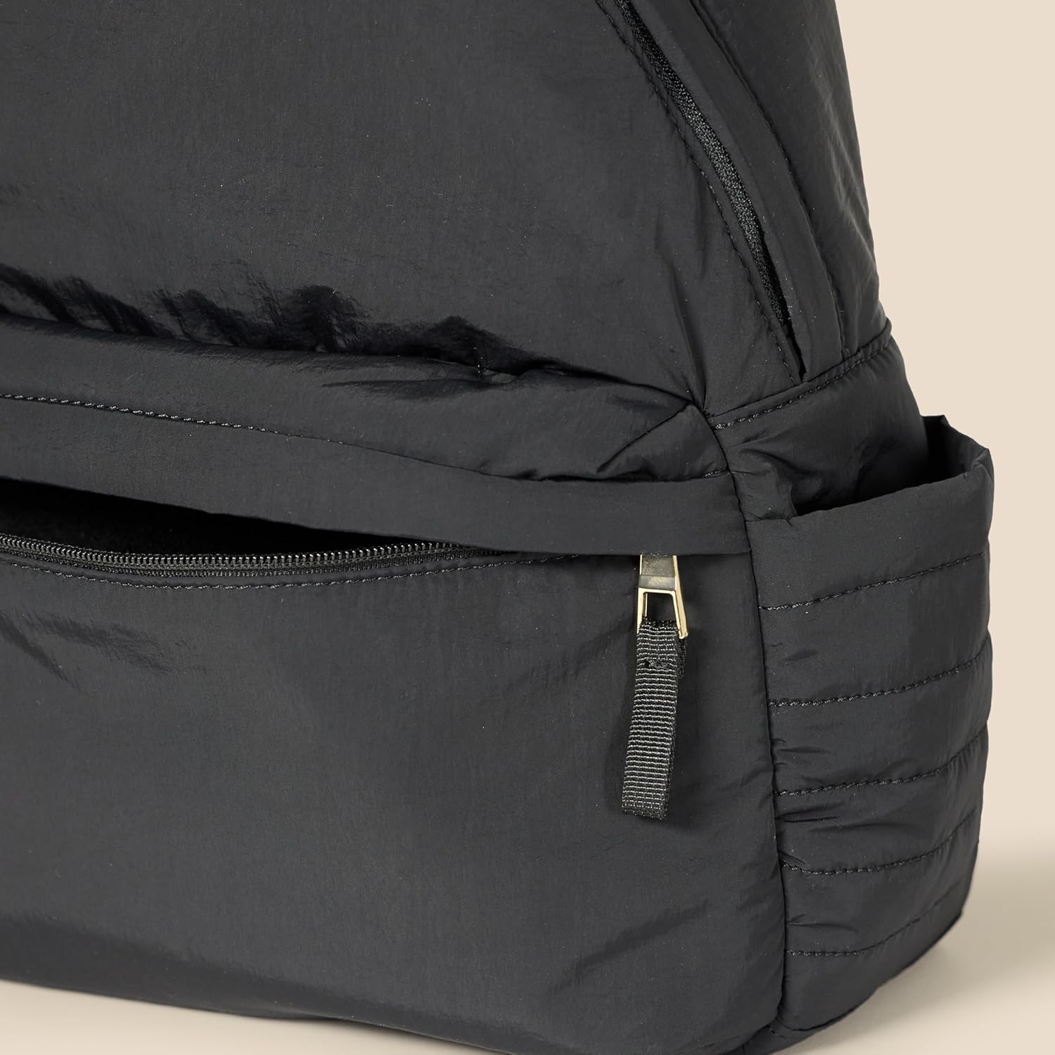 Amazon Essentials Unisex Kids' Nylon School Backpack, Black, One Size