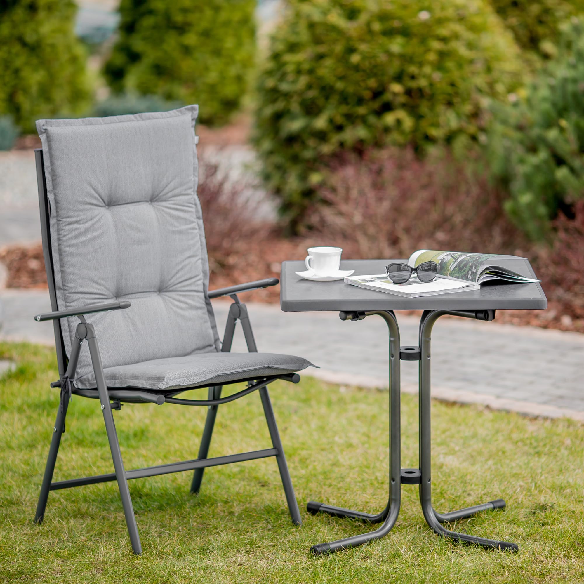 PATIO Kaffeetisch Outdoor 70 x 70 cm Dine & Relax Pizarra Sevelit Tischplatte pulverbeschichtetes Gestell grau klappbar