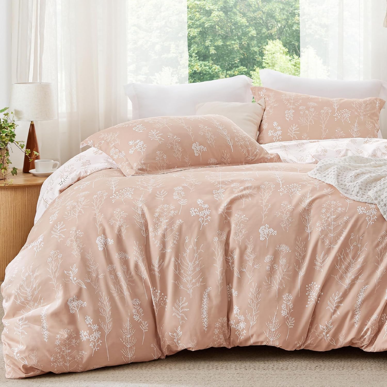 Bedsure Twin/Twin XL Comforter Set - Blush Pink Bed Set, 2 Pieces Cute Floral Bedding, 1 Soft Reversible Botanical Flowers Comforter and 1 Pillow Sham