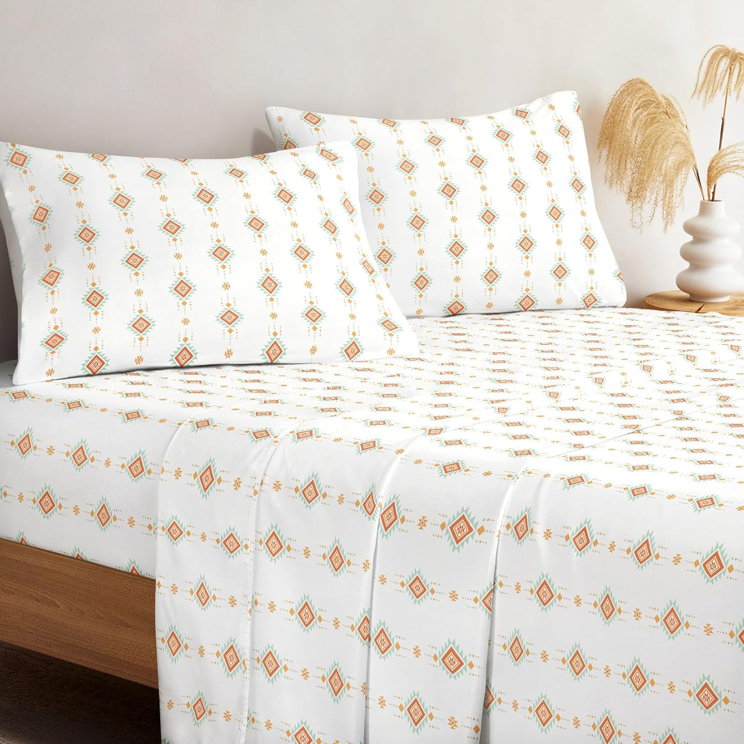 Wake In Cloud - Western Bed Sheets, 4-Piece Sheet Set, Southwestern Rustic Farmhouse Style with Boho Aztec Pattern Printed Bedding, Deep Pocket, Coral White, King Size - Image 2