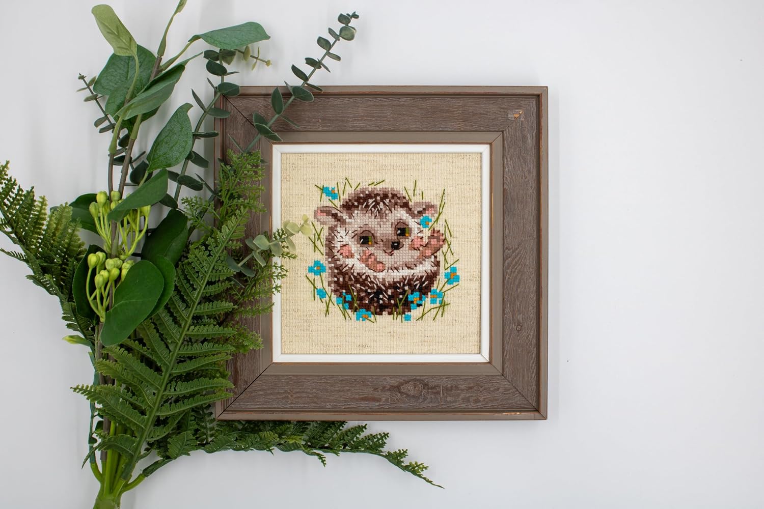 RIOLIS - Little Hedgehog 1753, Animals Cross Stitch Kits 5,12" x5,12, Cross Stitch Kits for Beginners & Advanced, Crossstitching Kit Adult, Embroidery Counted Stitching Kit