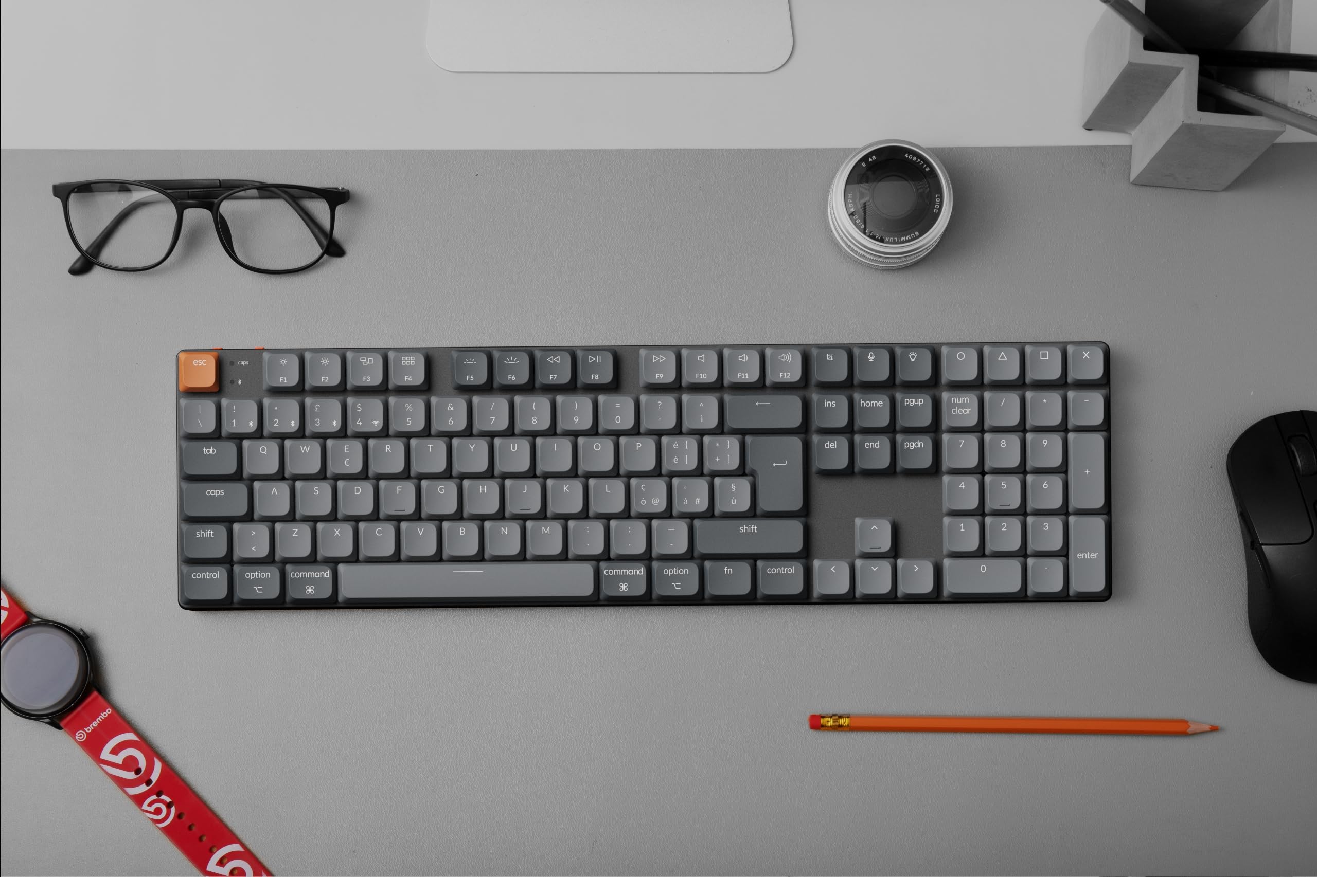 Keychron K5 Max Tastiera Meccanica Wireless – Layout Italiano QWERTY, Tripla Connessione (Bluetooth/2.4GHz/USB-C), Hot-Swappable, Compatibile con Mac/Windows/Linux - Switch Low-Profile Gateron Brown