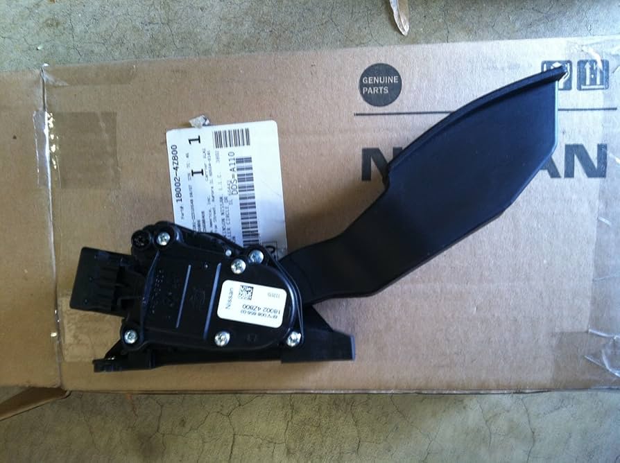Amazon.com: Nissan 18002-4Z800 Lever Complete - Accelerator