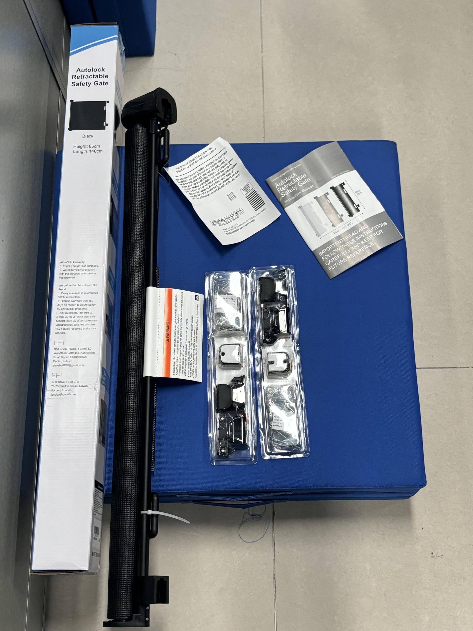 Wysuwane Poręcze do Drzwi Czarna Siatka 33 * 55 Cali Brama dla Dzieci Wysoka, Wysuwana Brama Pokładowa z automatyczną blokadą Dziecięca Bramka dla Psa Drzwi Schody Wewnątrz Na