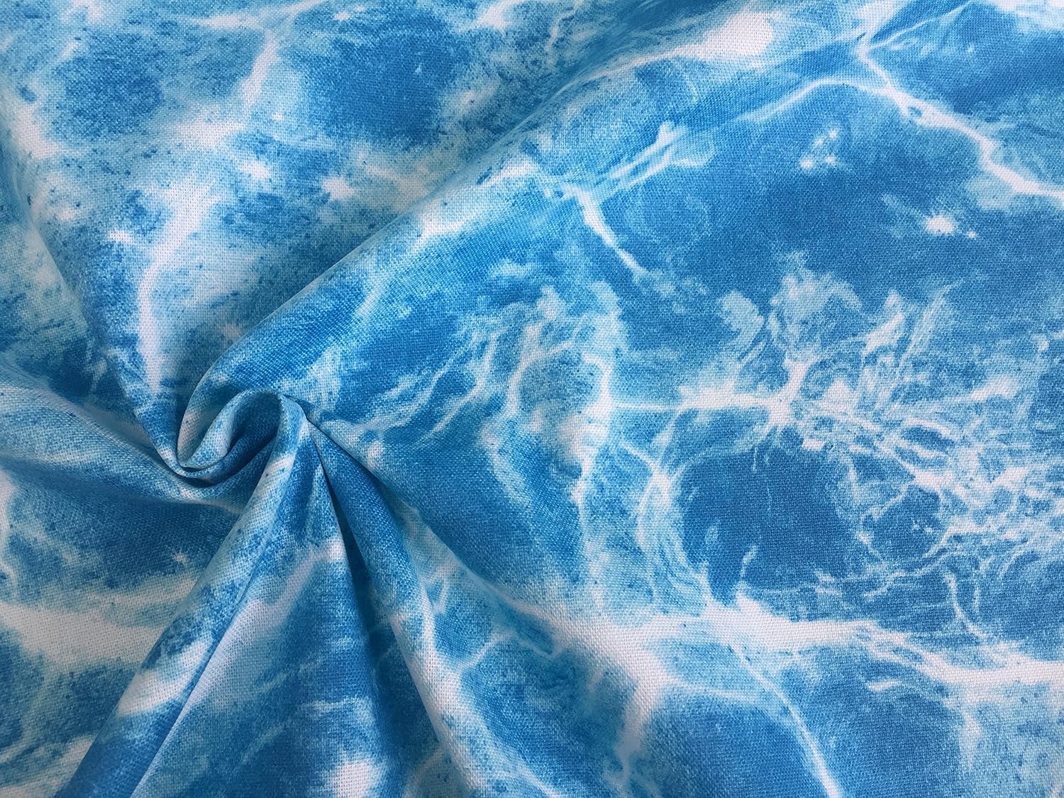 Ocean Sea Sky Blue Water Effect Cotton Fabric – 140cm Wide – Medium Weight Material for Curtains, Upholstery, Dressmaking, Crafts & More (1 Metre)