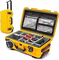 未使用品　NANUK ナヌーク935　防水ハードケース　NK935Y　イエロー NANUK 935 DSLR Camera Case | Waterproof for Canon & Nikon