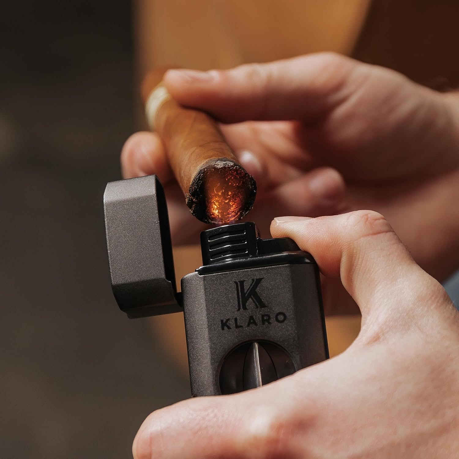 KLARO Triple Torch Lighter and V-Cut Cutter – Spring-Loaded V-Cut, with Rest Lid, Gift-Ready with Silicone Sleeve – Black Finish – Lighter for Men