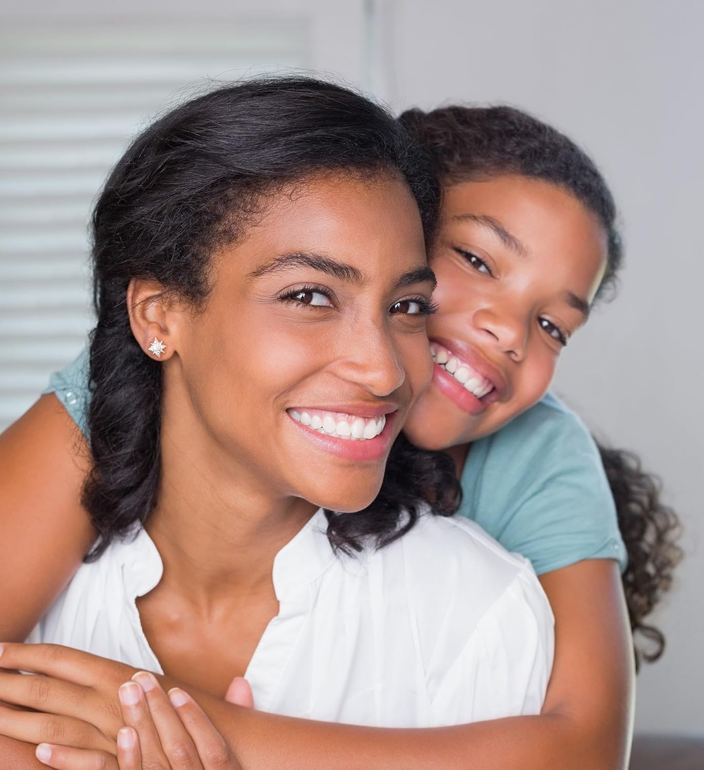 Daughter Gifts from Mom Dad • Gift for Adult Daughter • Daughter Birthday Card and Jewelry • Christmas Gifts for Women Teenage Girl • Pearl Starburst Earrings Silver