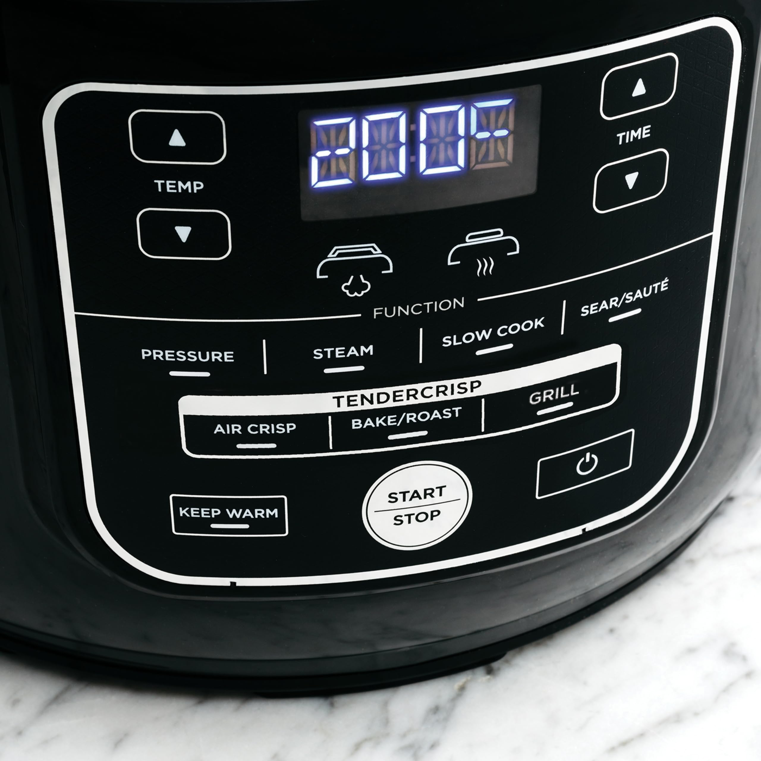 Ninja Foodi Multicooker, 7 in 1, 6L, 9 Funzioni di Cottura, Pentola a Pressione, Friggitrice ad Aria, Cottura Lenta, Griglia e Altro, Acciaio Satinato/Nero, OP300EU