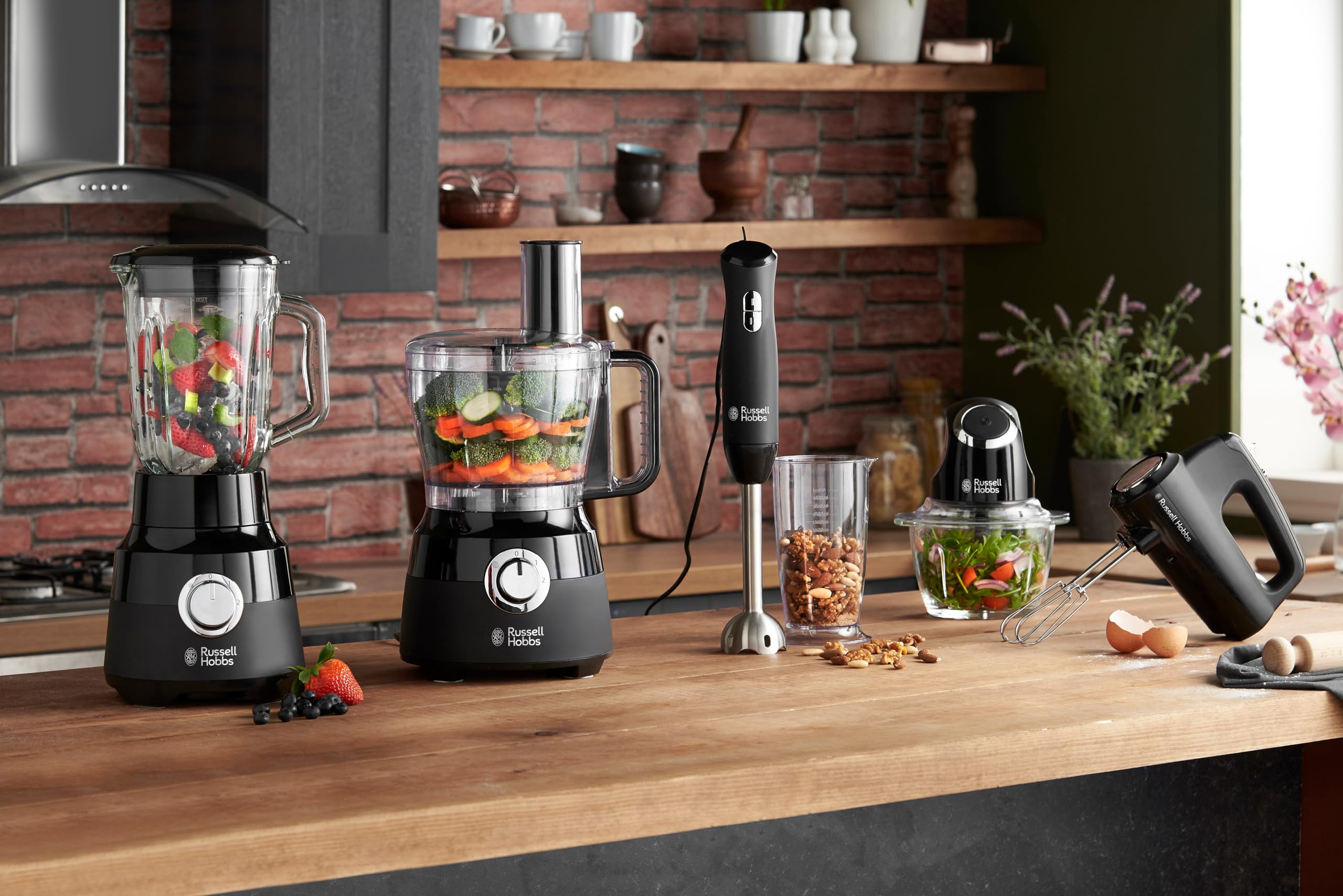 Russell Hobbs Procesador de Alimentos Matte Black - Cuchilla Acero Inoxidable, Disco Corte y Rallado, Amasador, Disco para Cremas, Jarra Batidora 1,5L, 2 Velocidades, Función Pulse, Negro - 24732-56