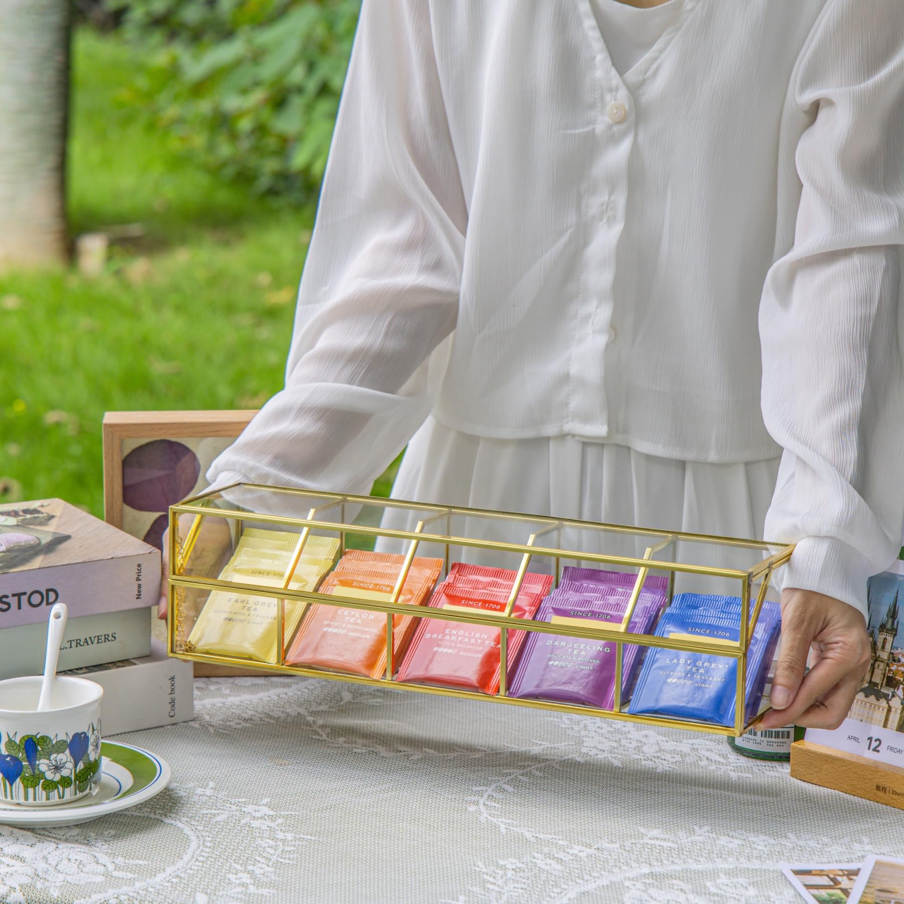 NCYP Organiseur de sachets de thé en verre avec 5 compartiments, comptoir d'intérieur en laiton avec couvercle, boîte de rangement, décoration, faite à la main (boîte en verre uniquement)