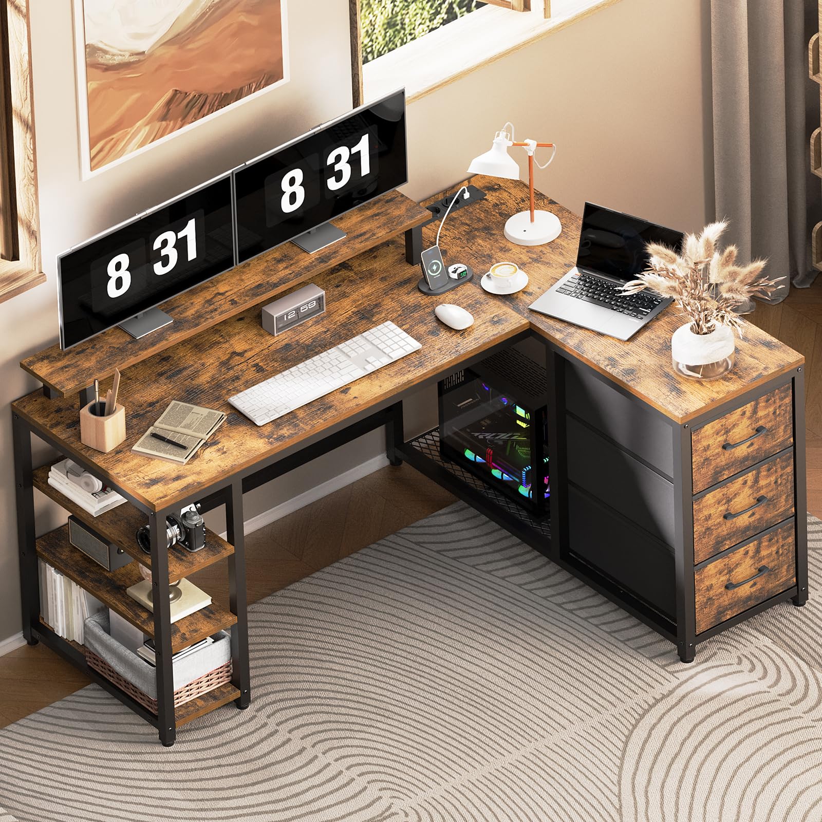 RALGEND L-förmiger Eckschreibtisch mit Steckdosen, Schreibtisch mit 3 Schubladen und Monitorständer, Computertisch mit Regal, 120 cm Gaming-Tisch für Büro, Home Office, Vintagebraun und Schwarz